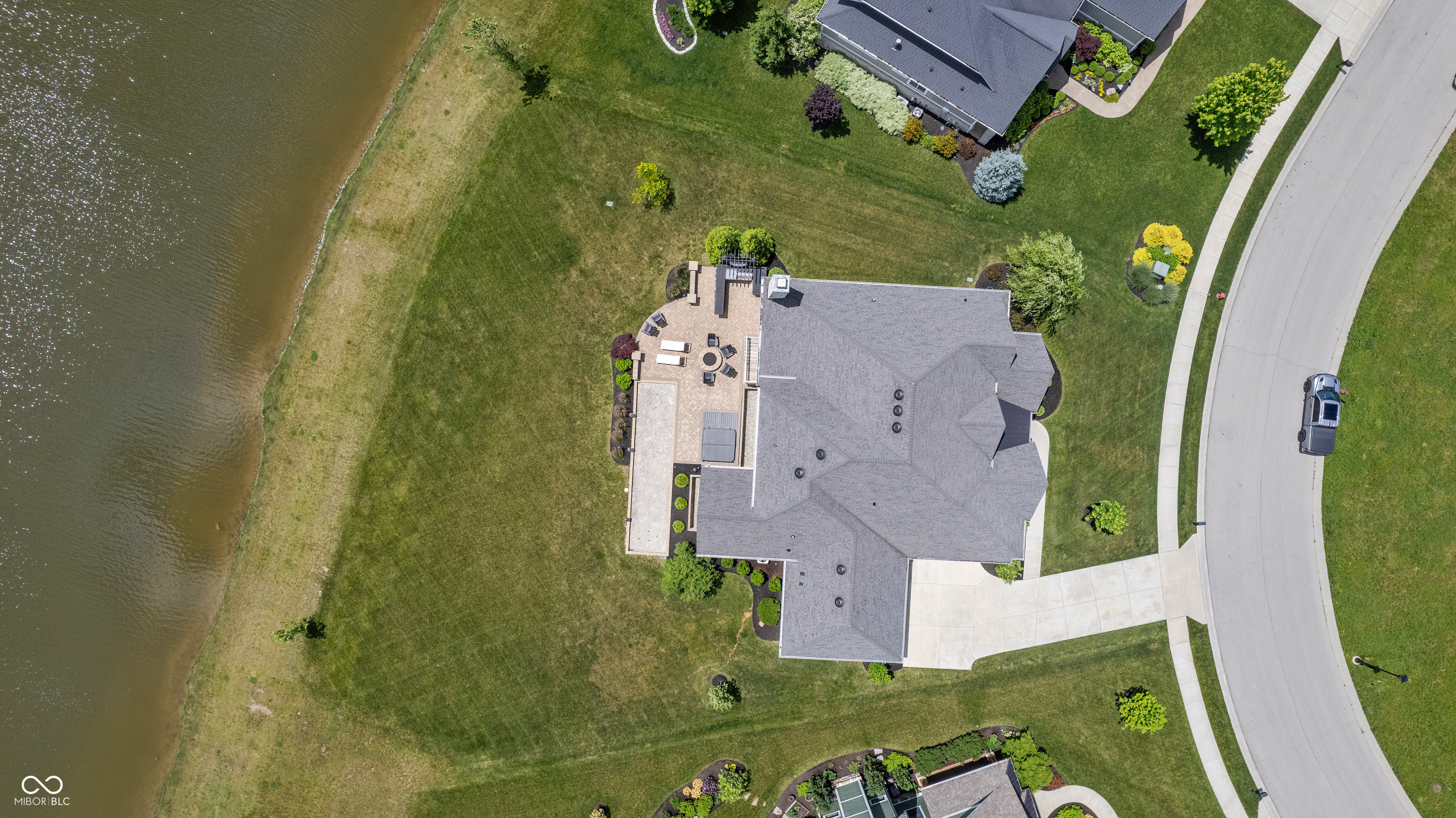 565 Old Ashbury Road