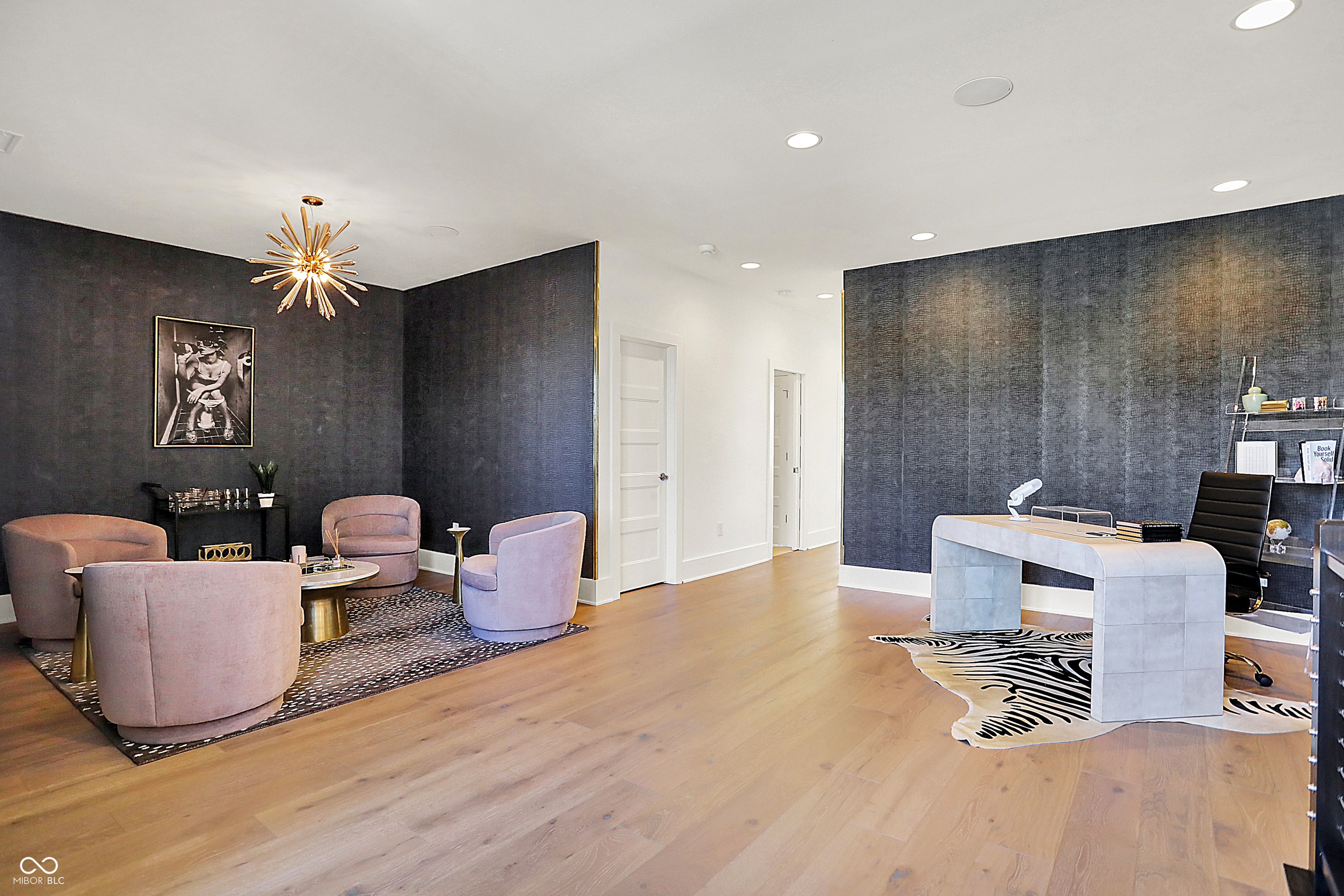 565 Old Ashbury Road