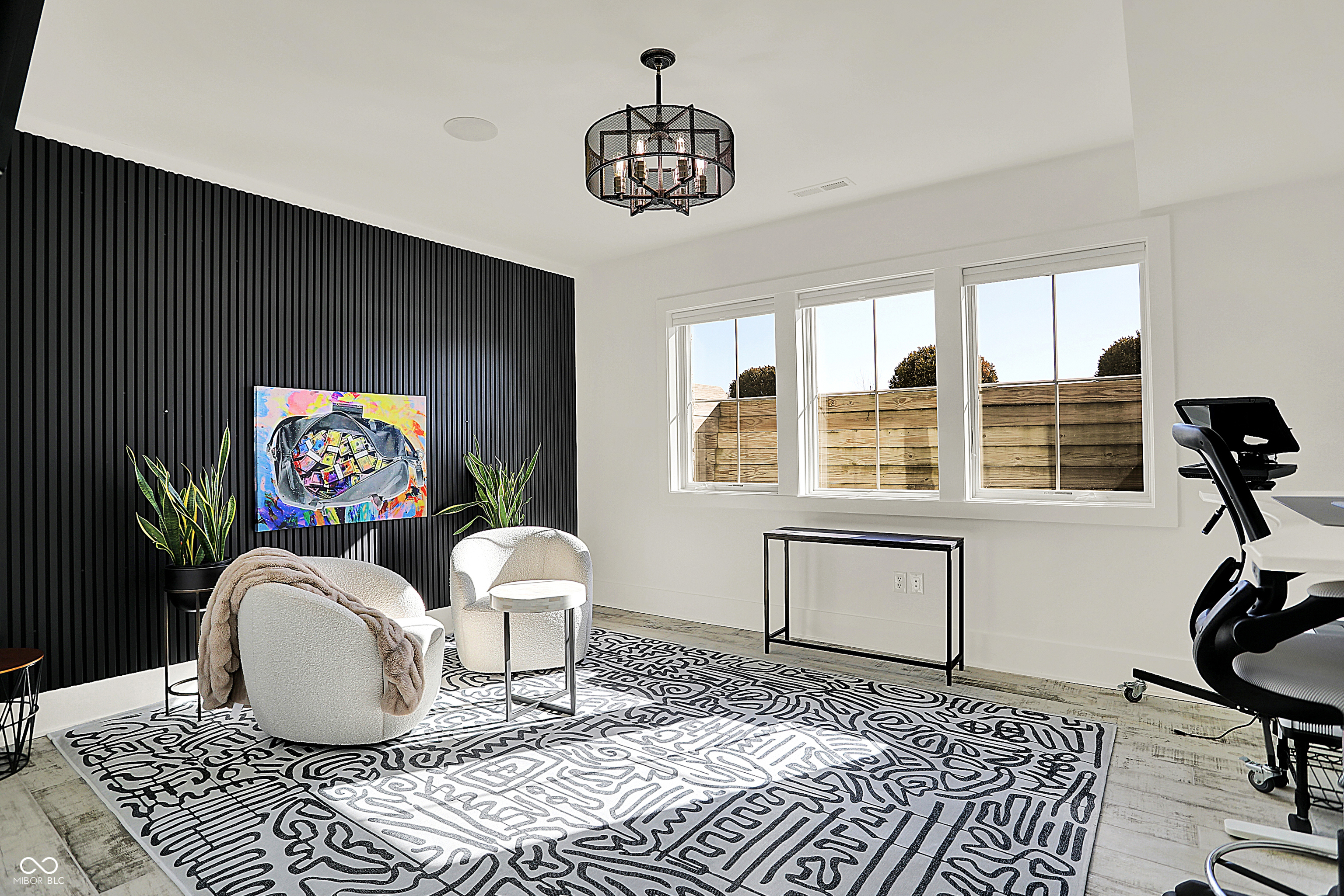 565 Old Ashbury Road