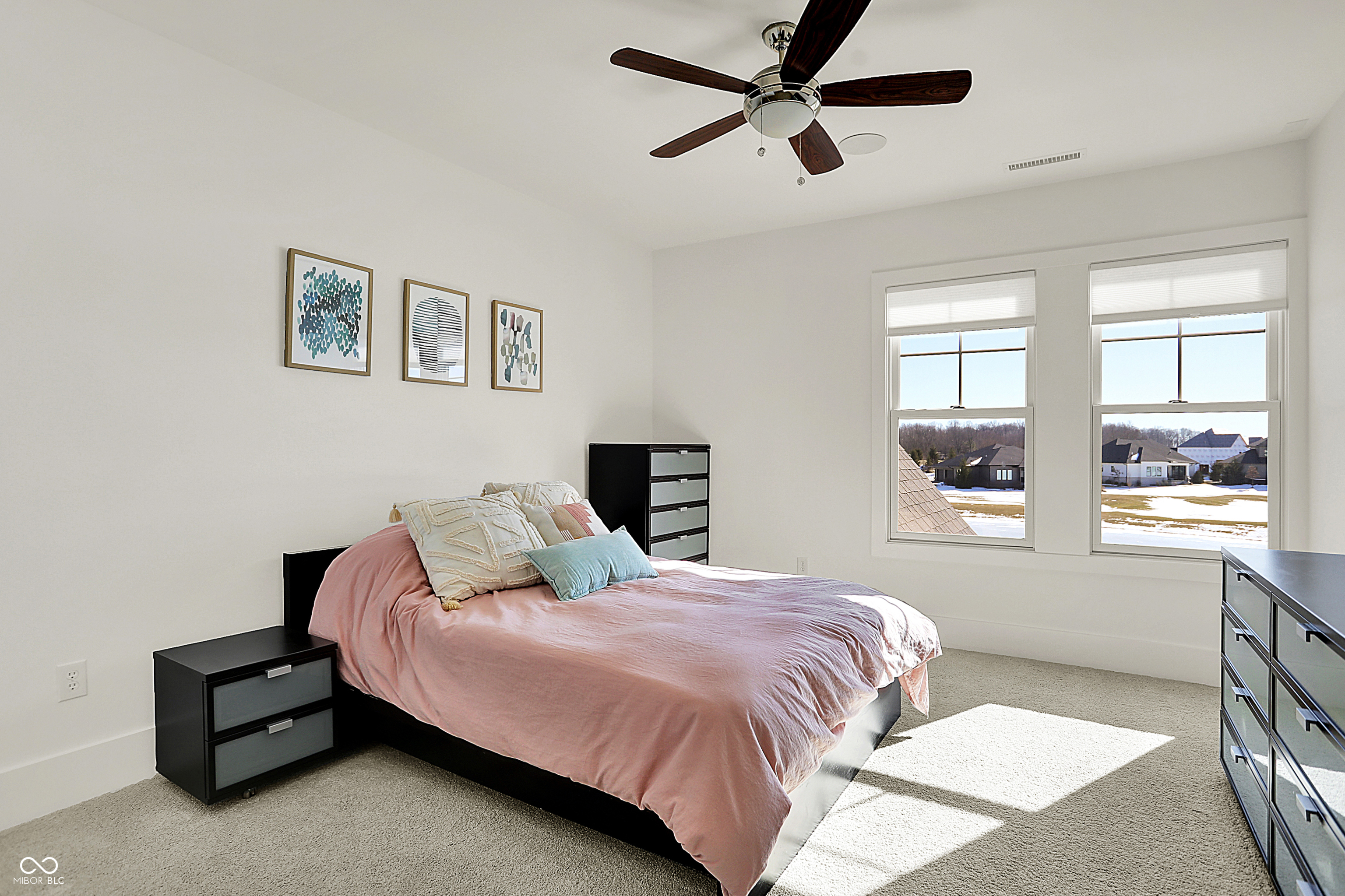 565 Old Ashbury Road