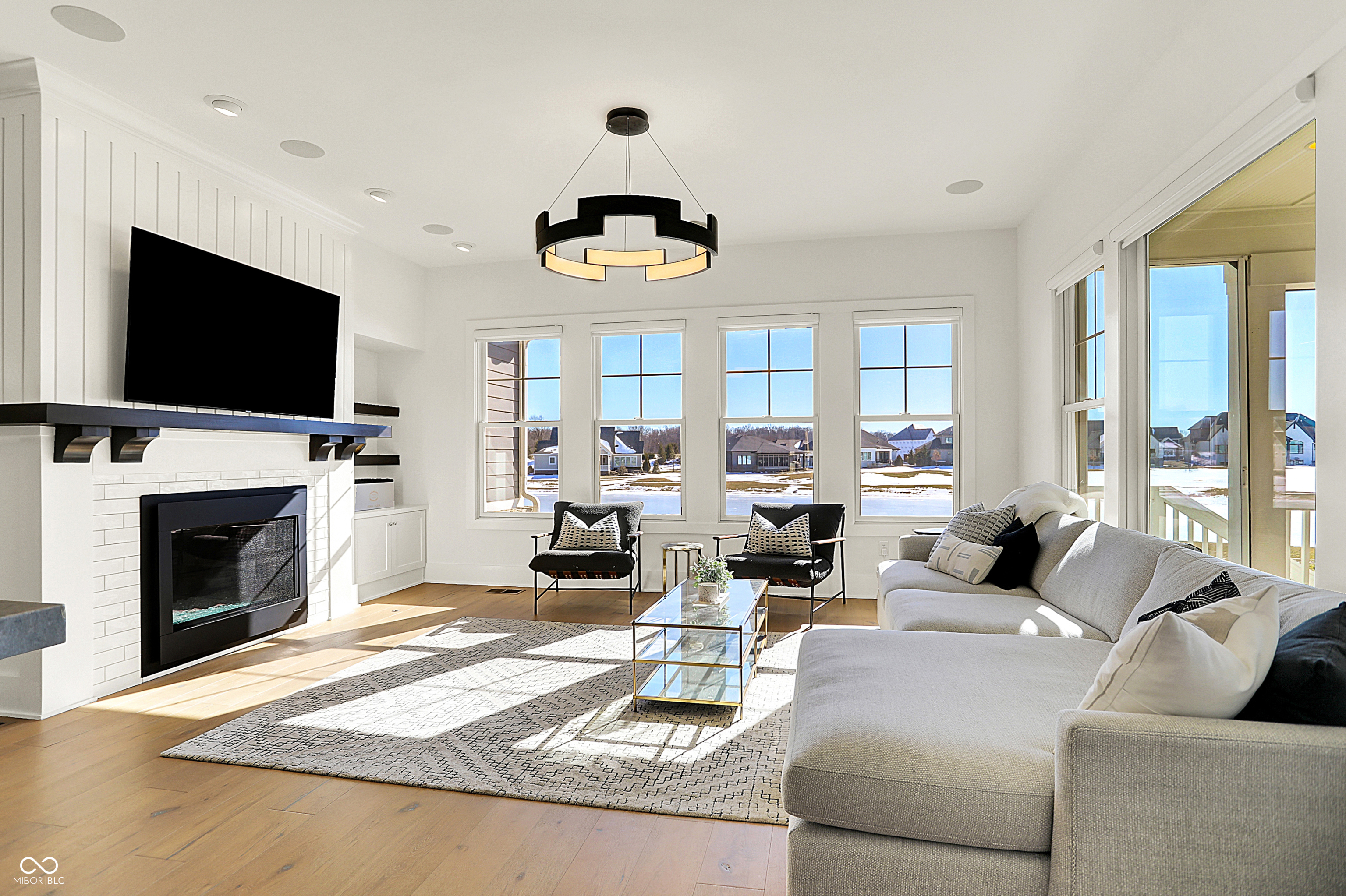 565 Old Ashbury Road