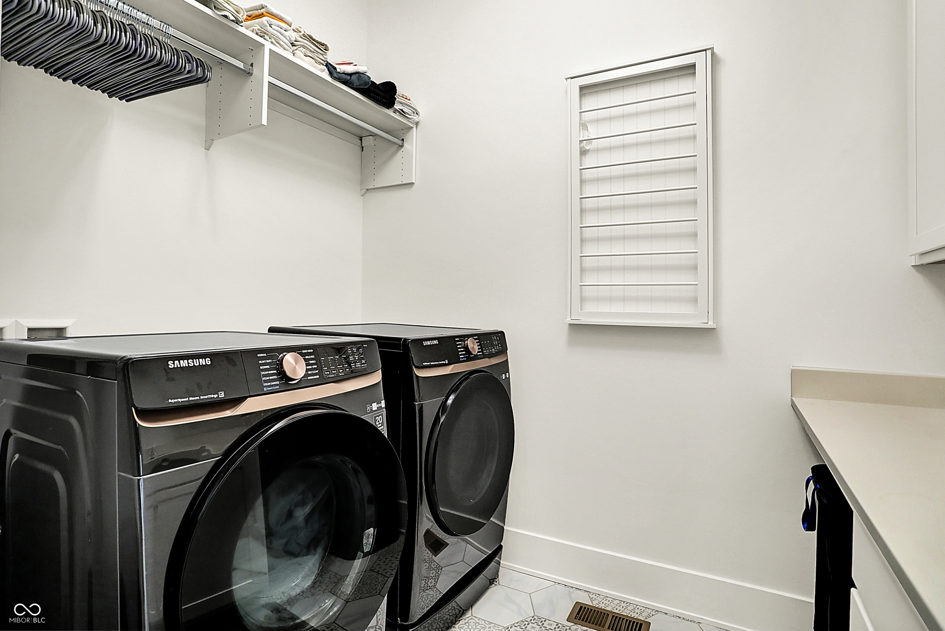 565 Old Ashbury Road