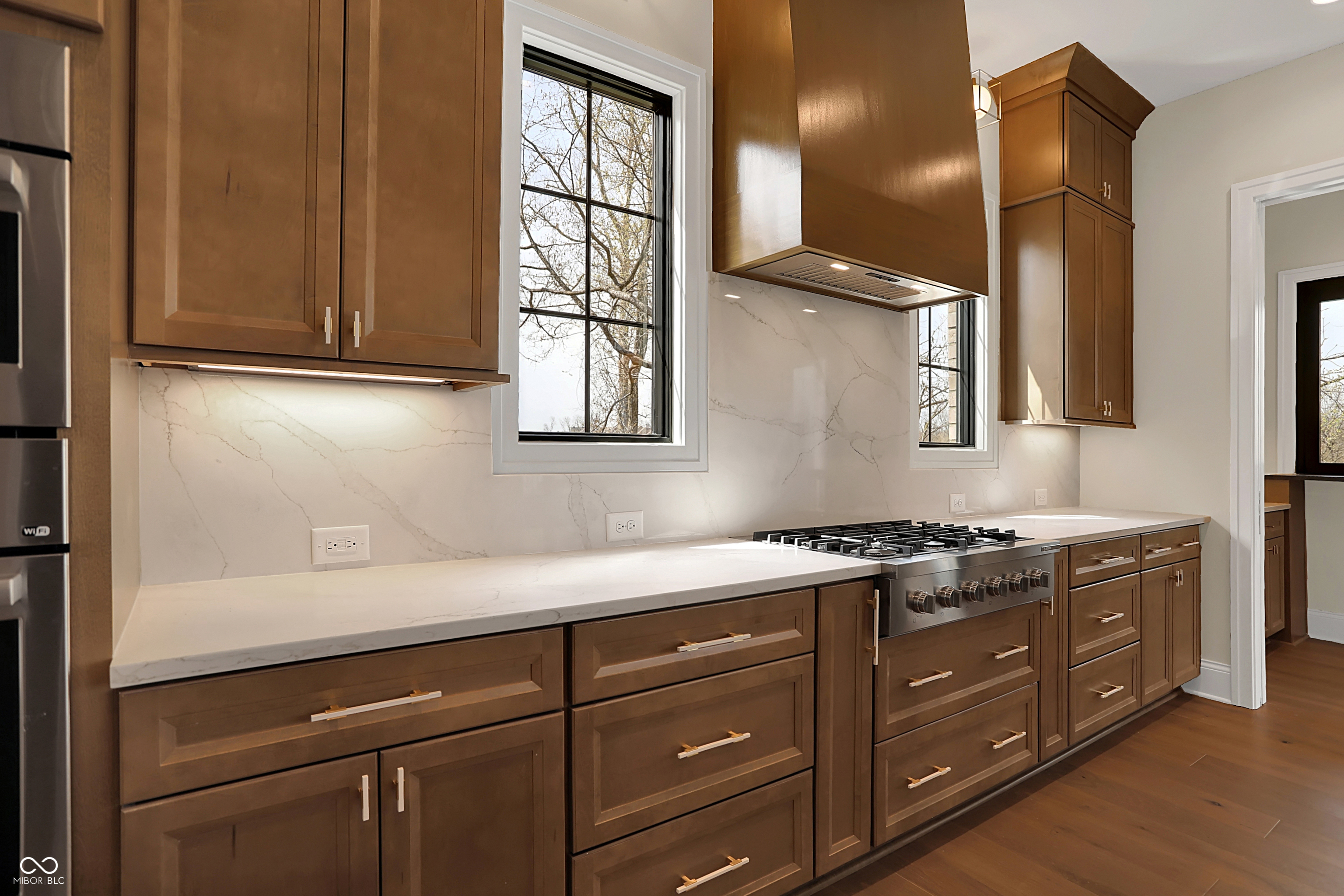 908 Oak Terrace Road