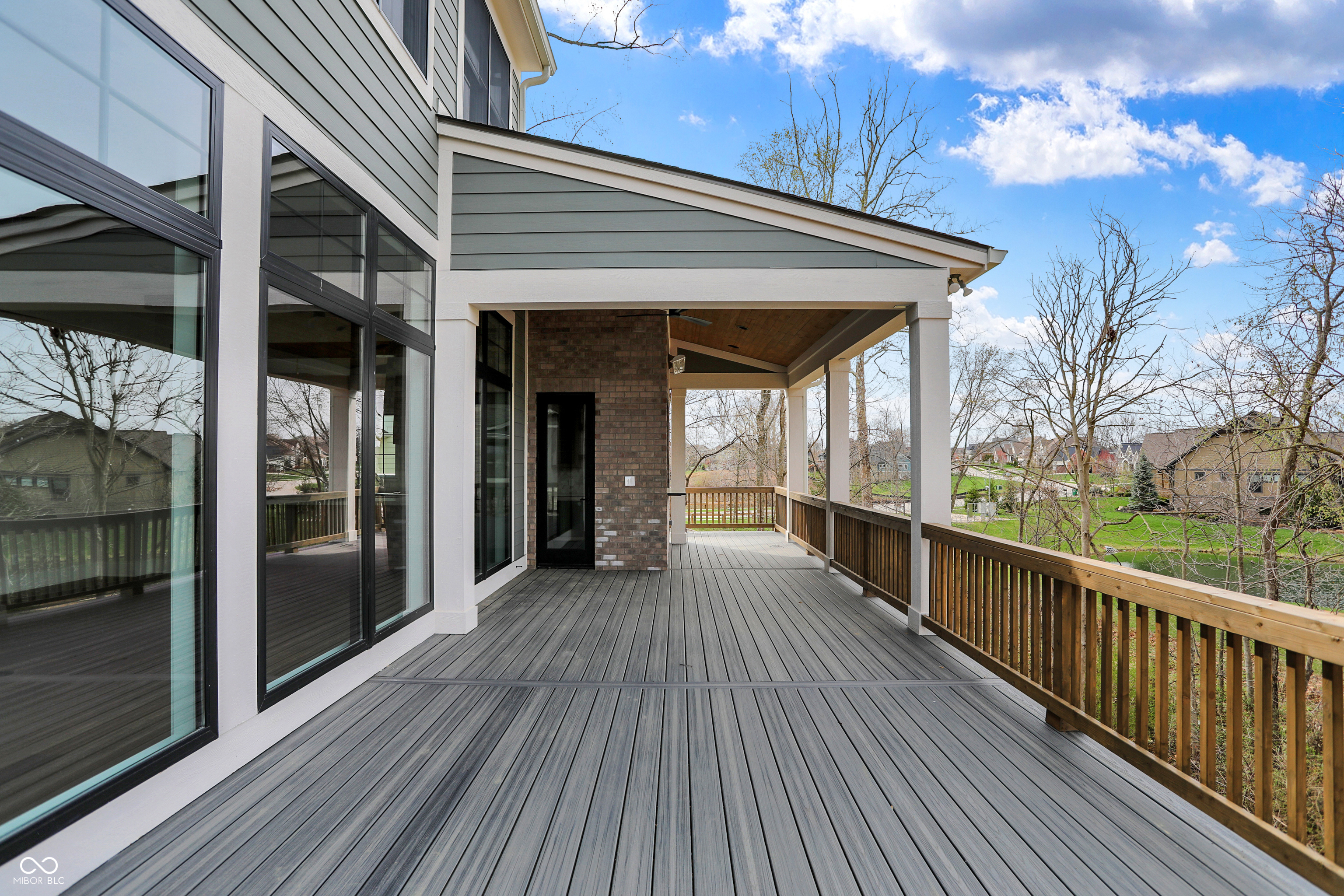 908 Oak Terrace Road