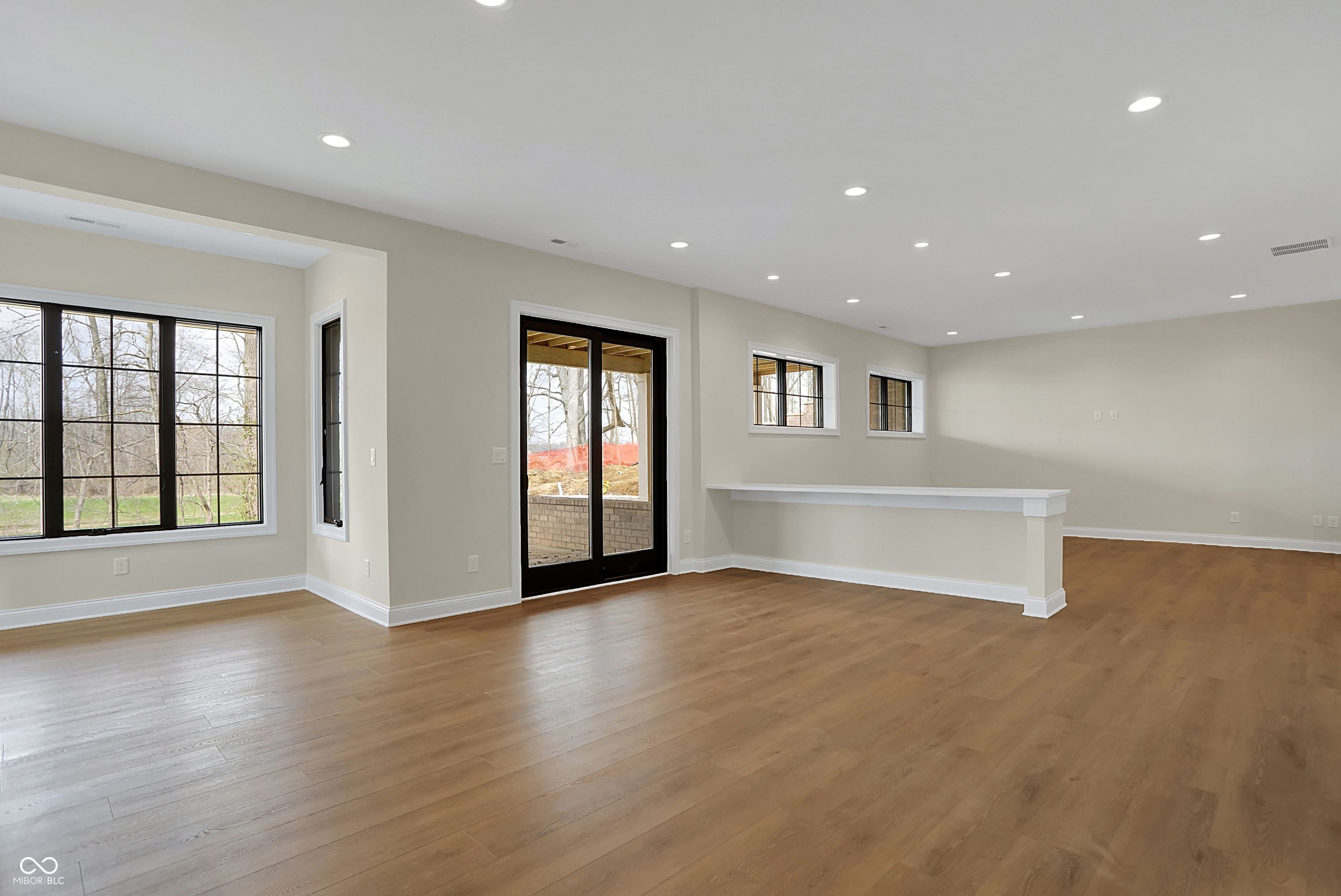 908 Oak Terrace Road