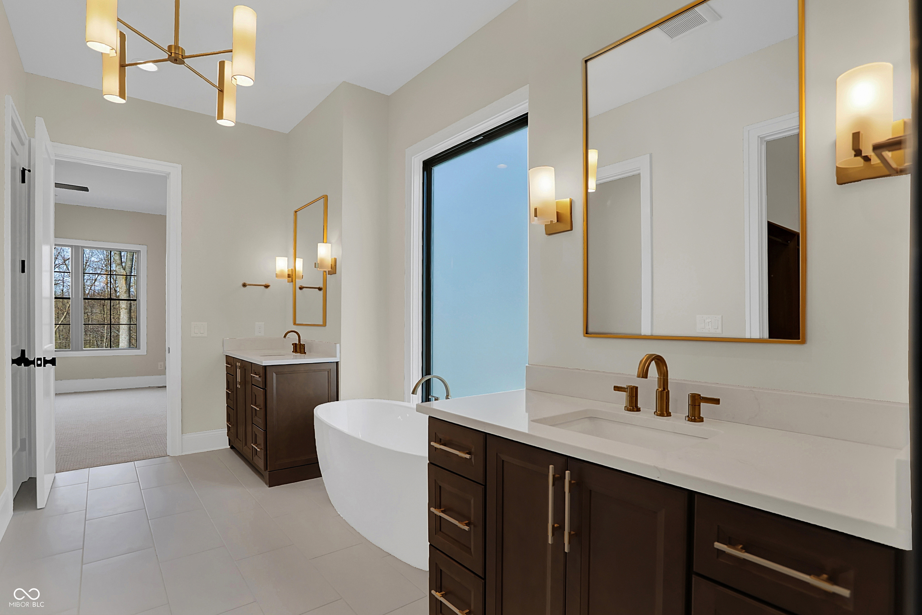 908 Oak Terrace Road