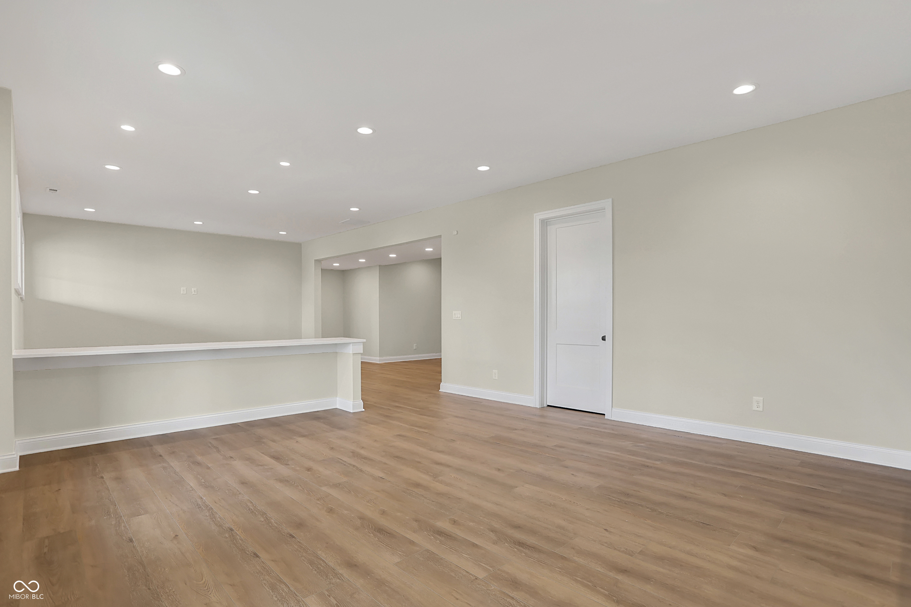 908 Oak Terrace Road