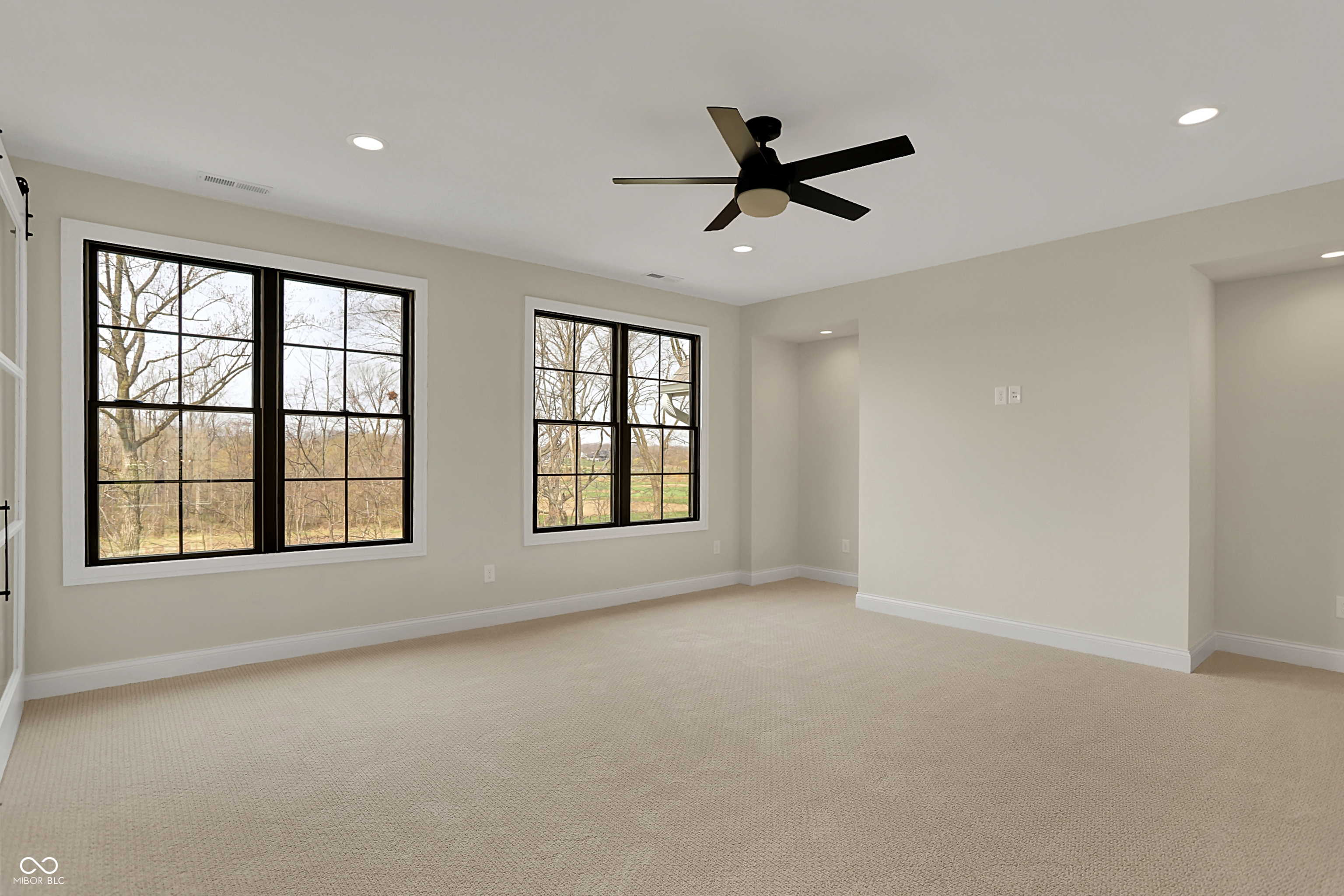 908 Oak Terrace Road