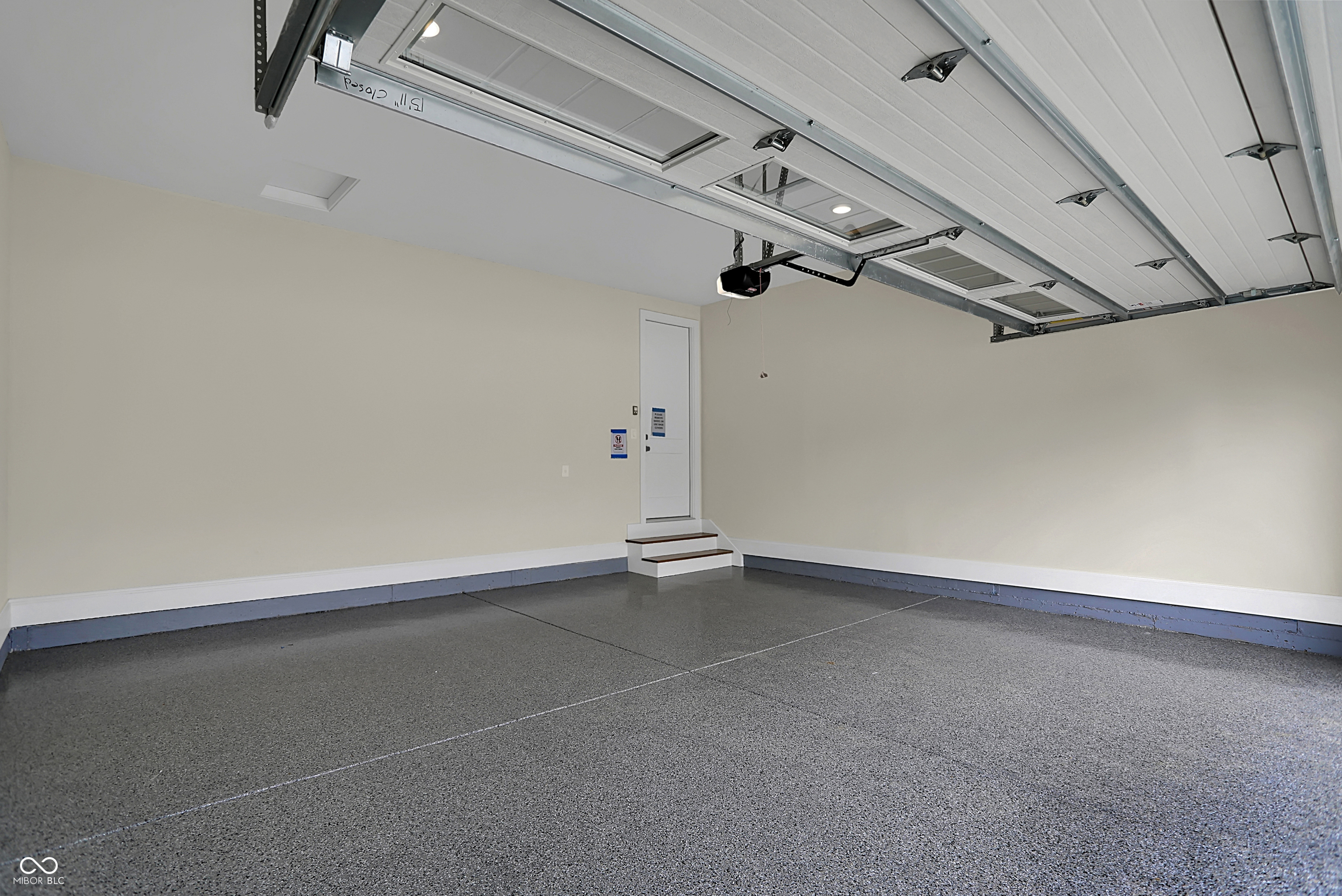 908 Oak Terrace Road