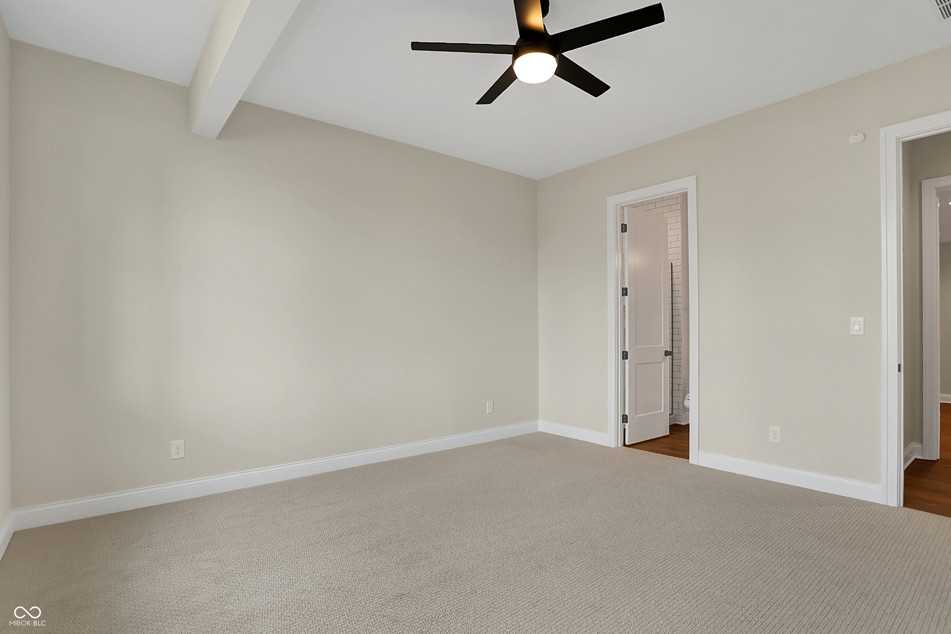 908 Oak Terrace Road