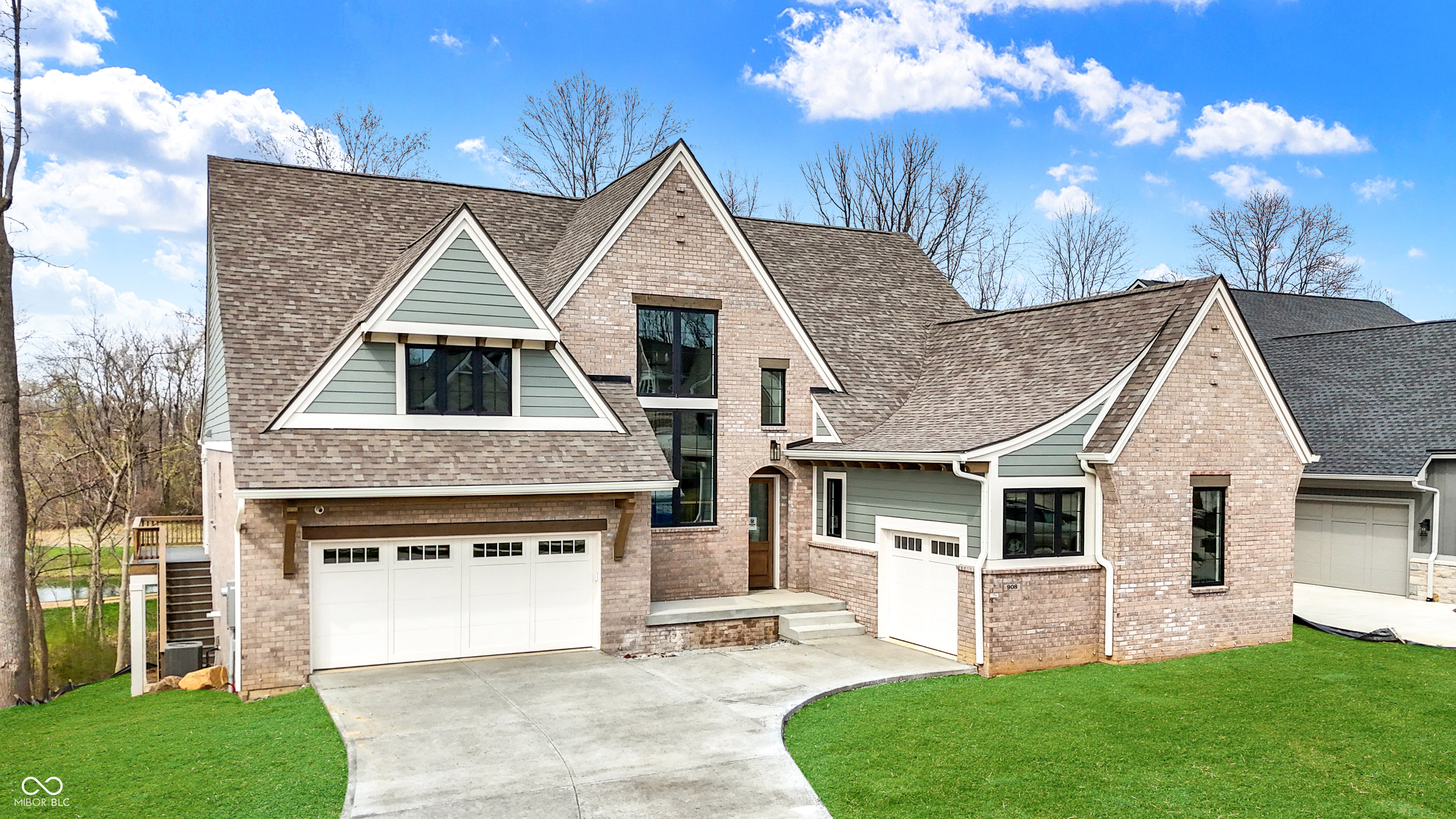 908 Oak Terrace Road