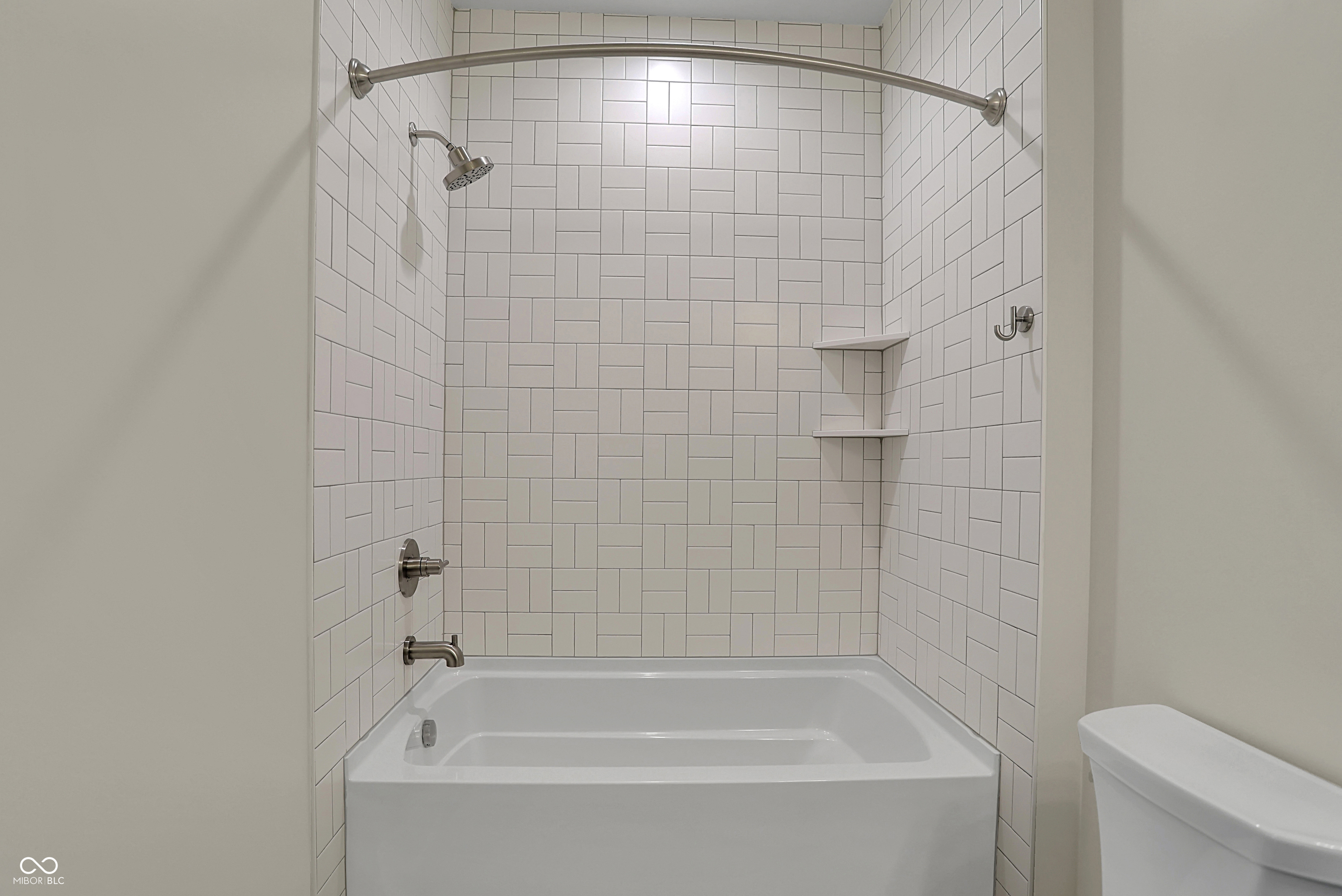 908 Oak Terrace Road