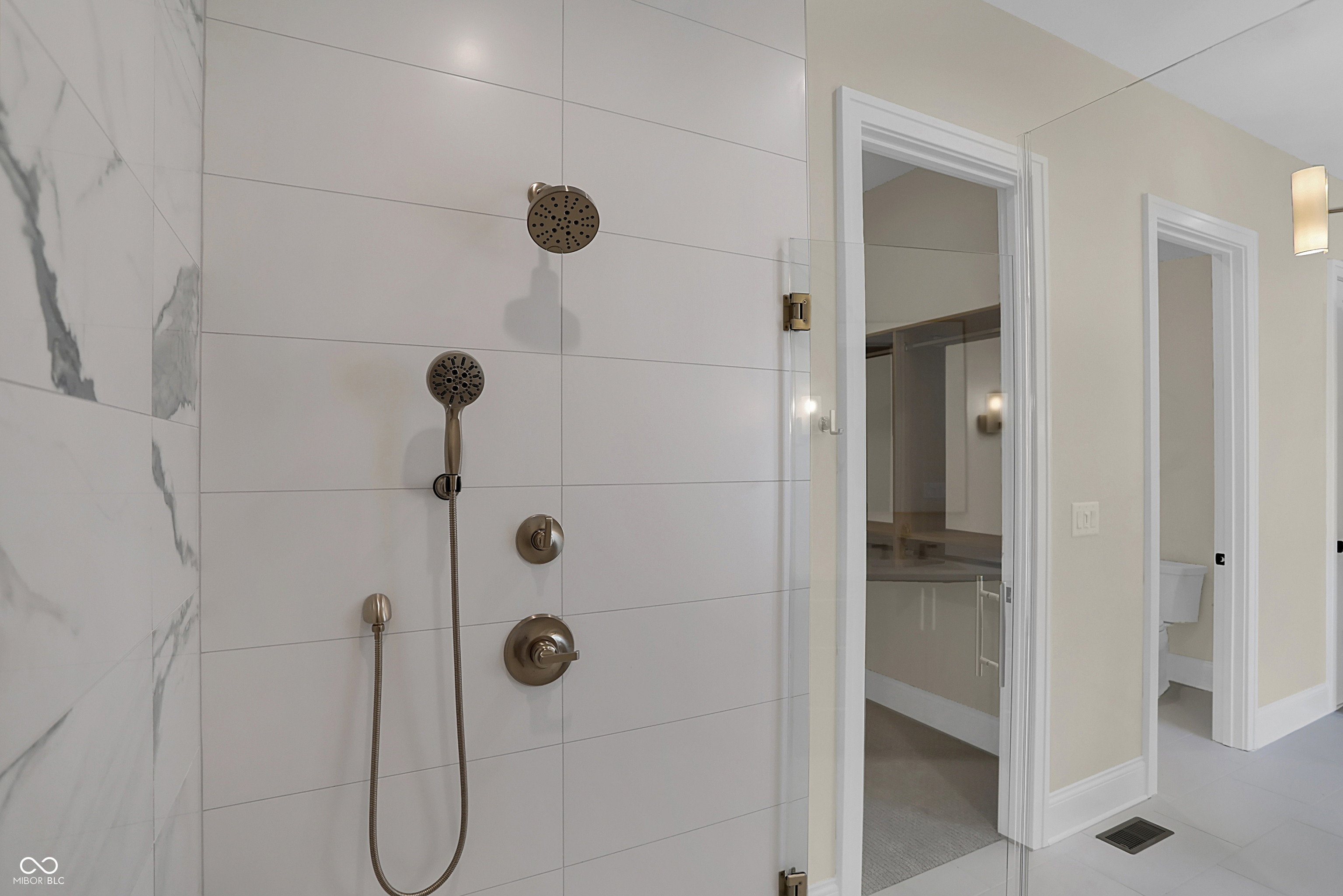 908 Oak Terrace Road