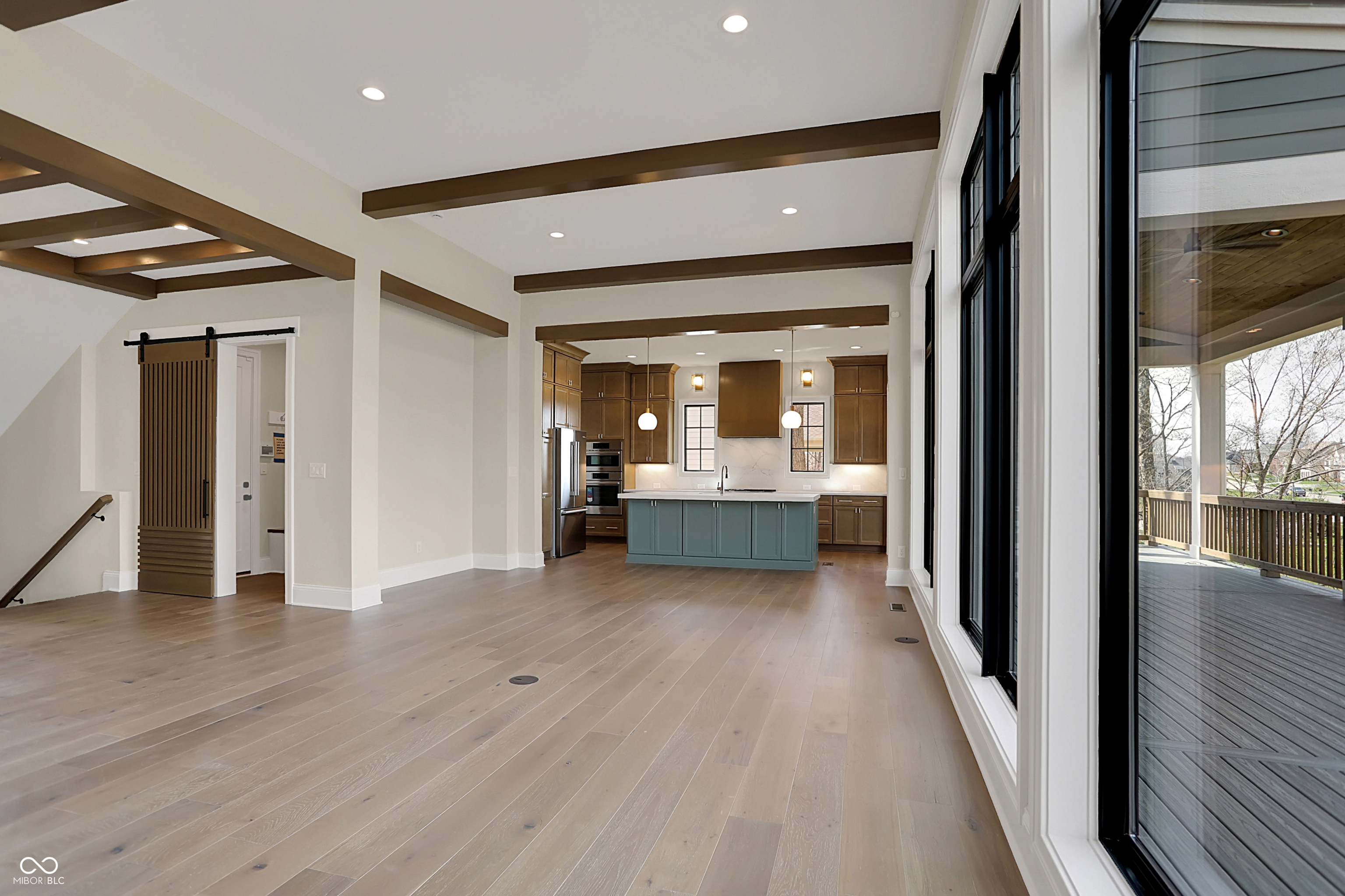 908 Oak Terrace Road