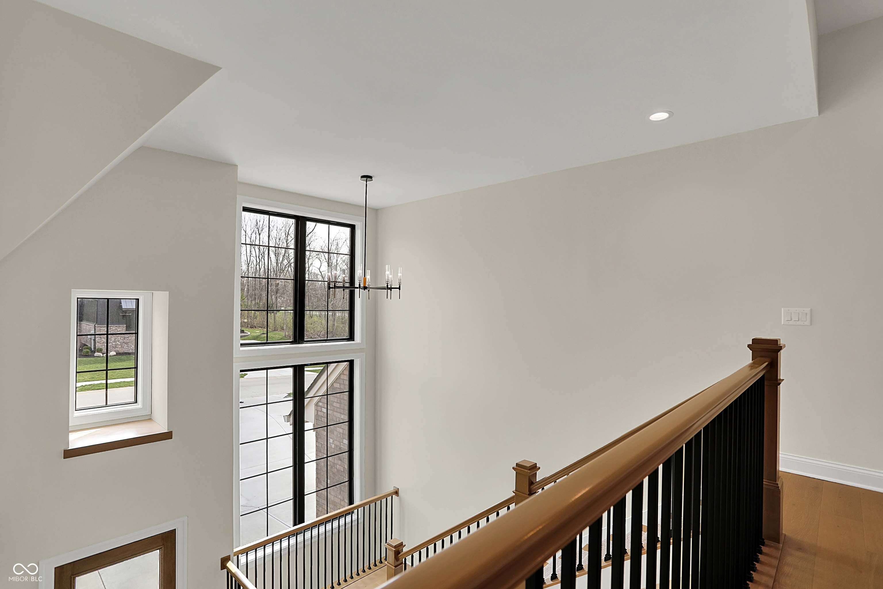 908 Oak Terrace Road