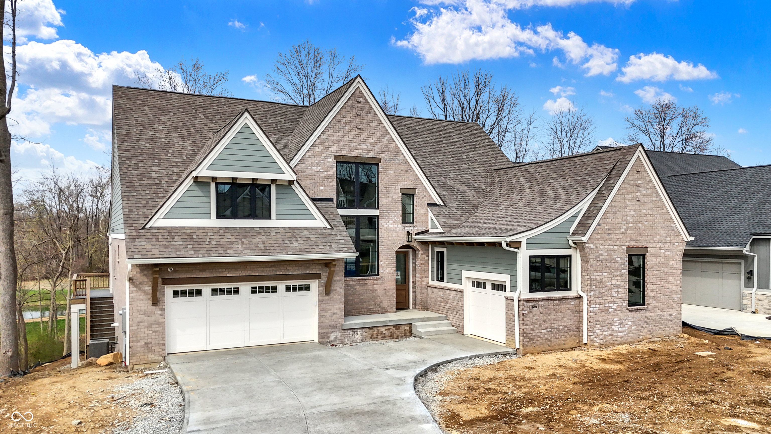 908 Oak Terrace Road