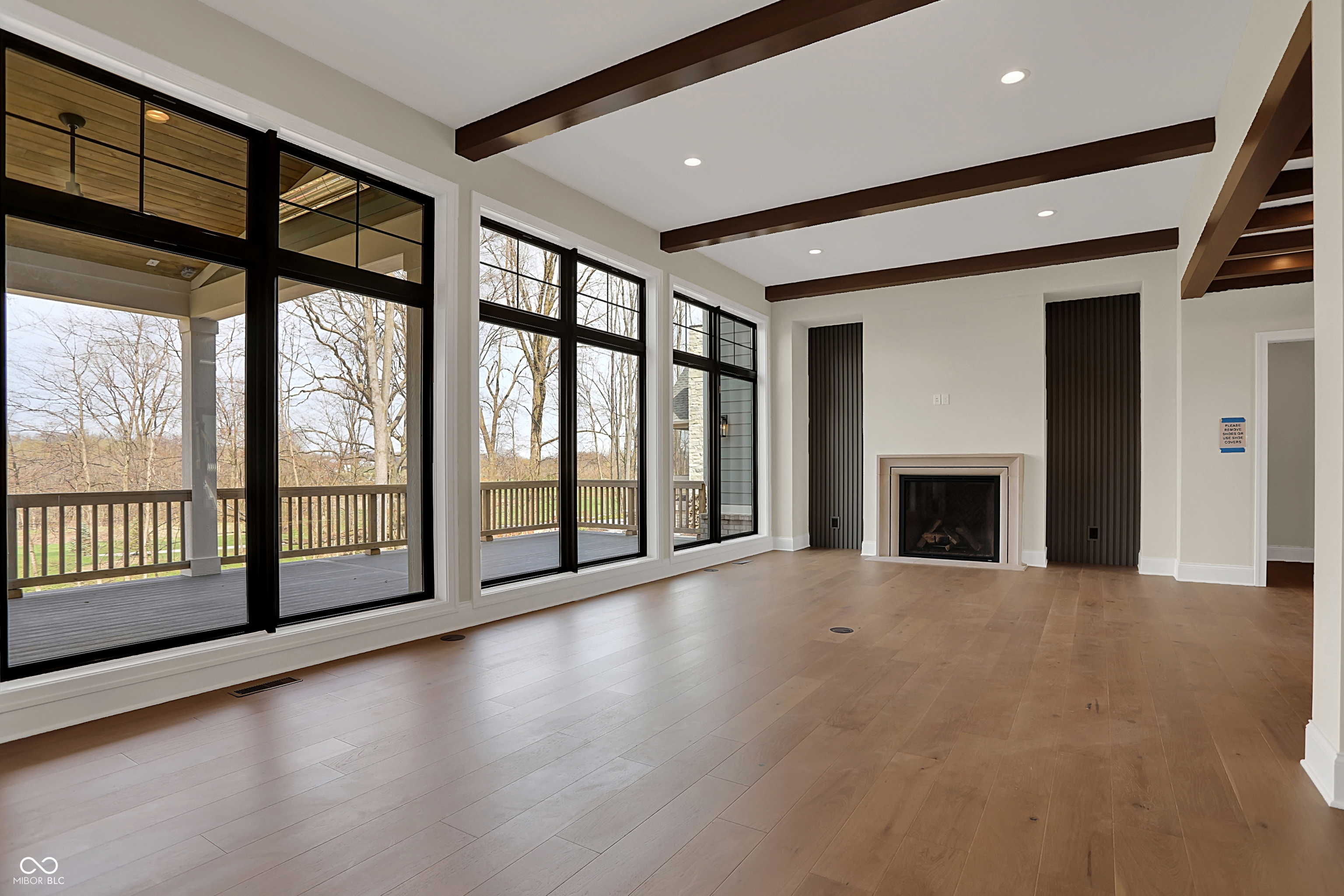 908 Oak Terrace Road