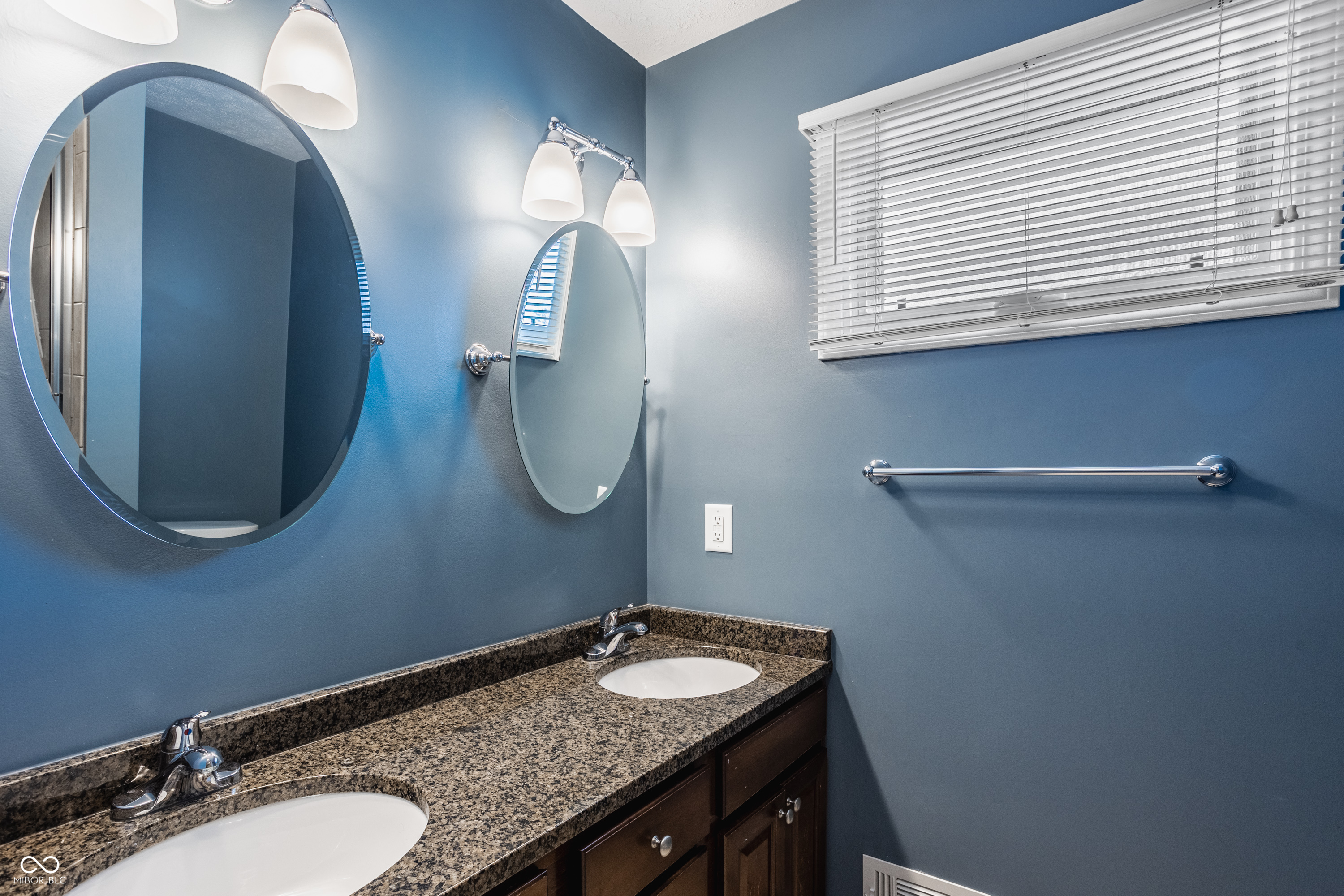 4528 Brookshire Parkway