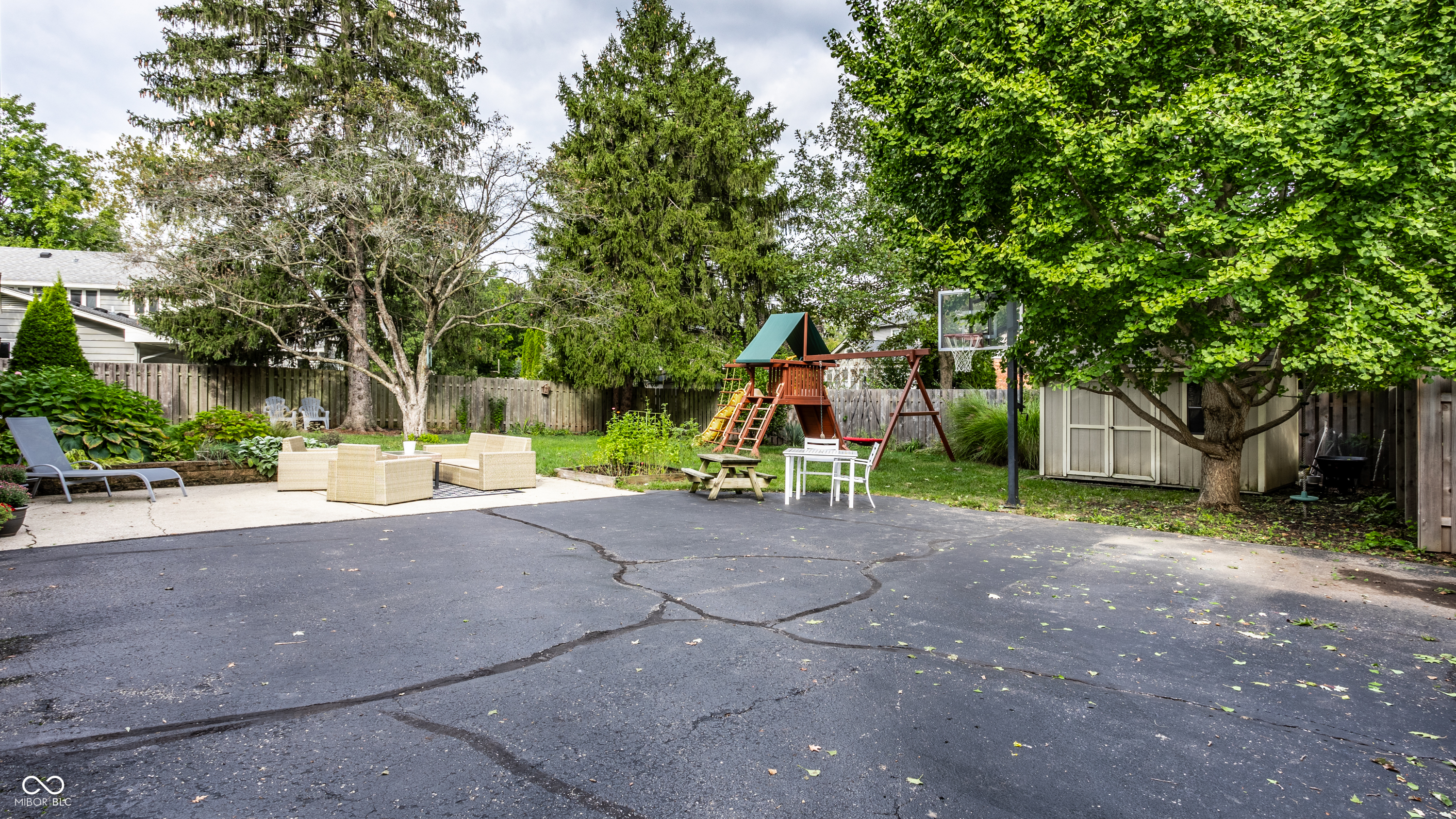 4528 Brookshire Parkway