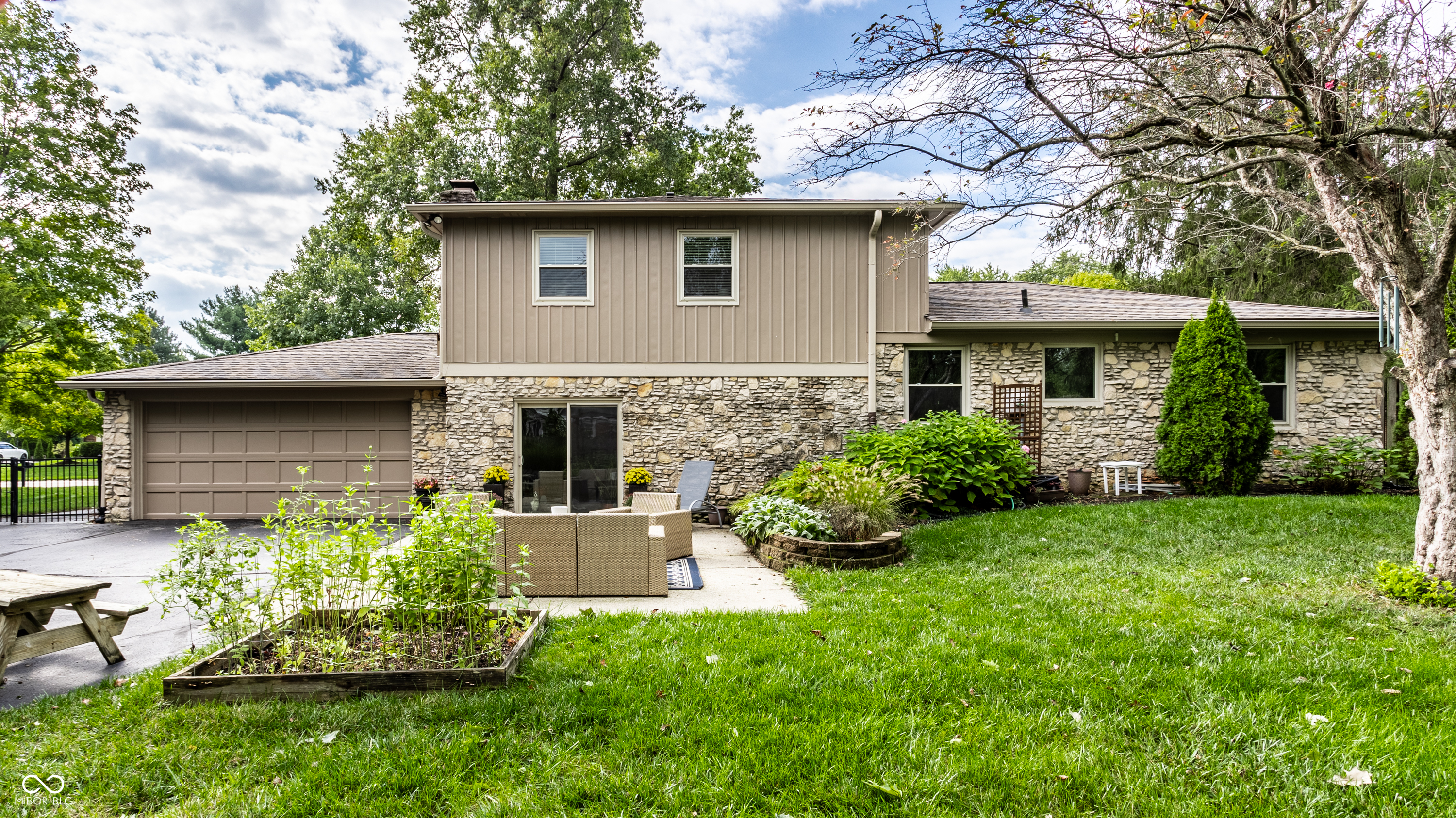 4528 Brookshire Parkway