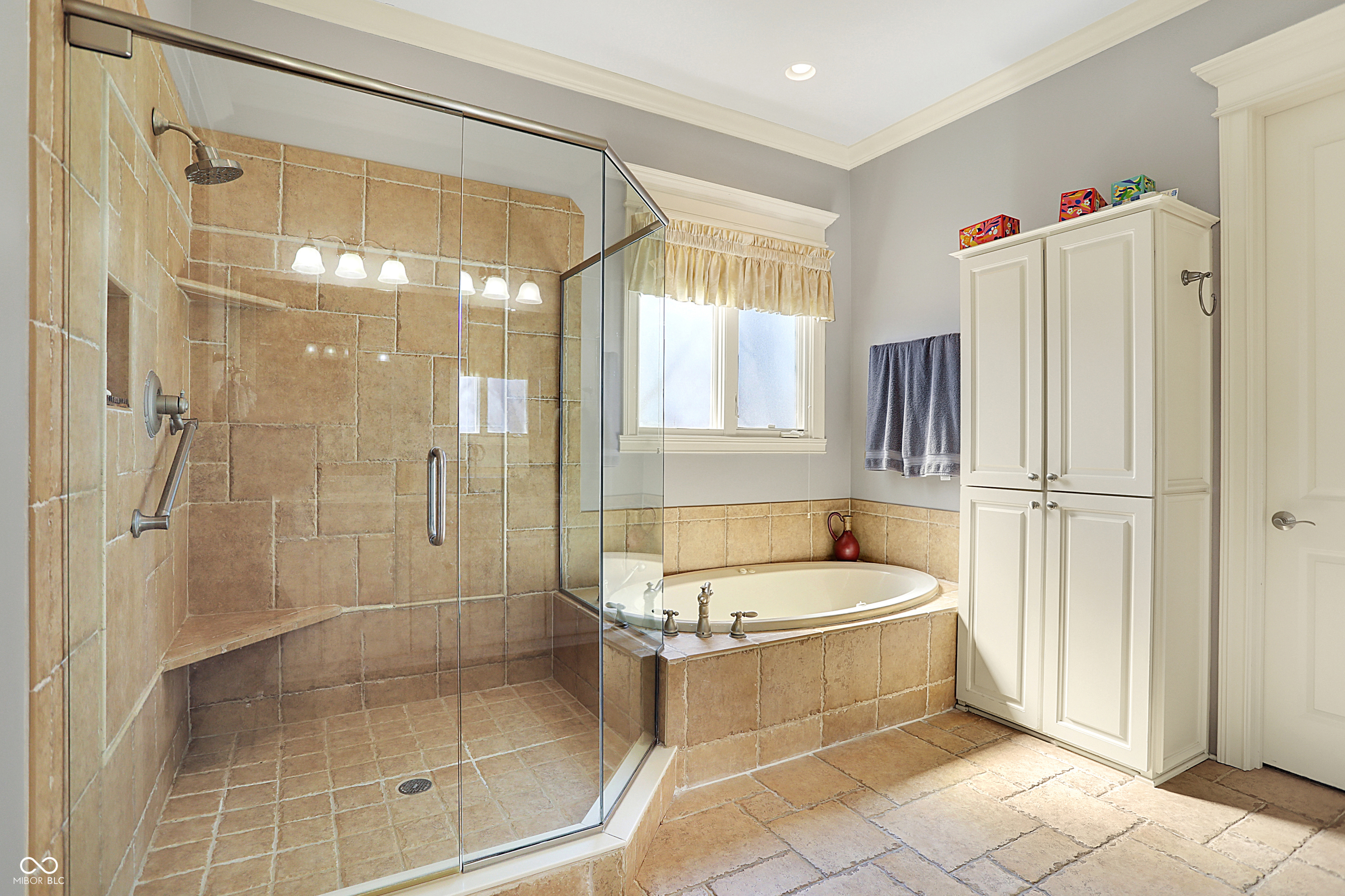 16129 Brookhollow Drive