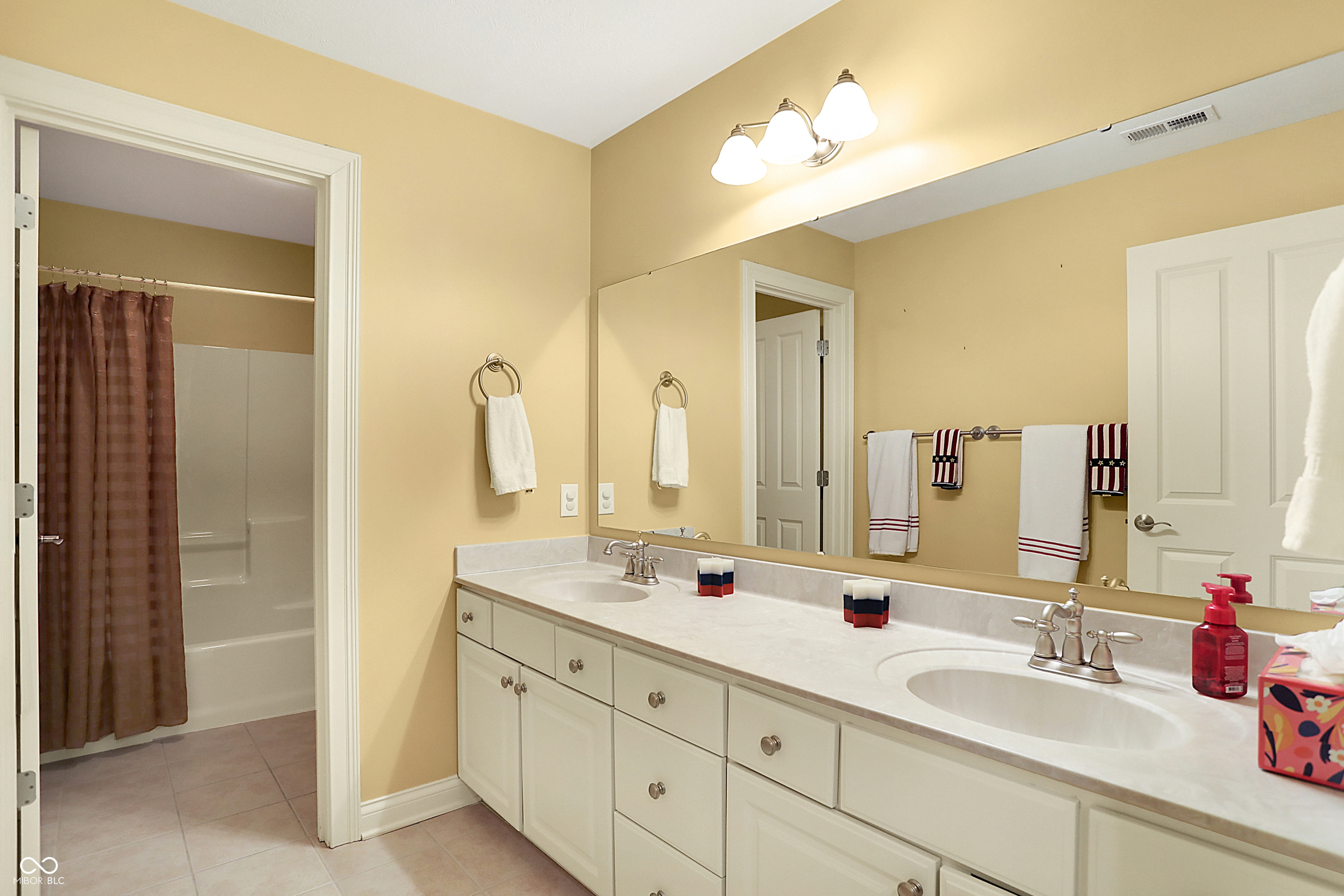 16129 Brookhollow Drive