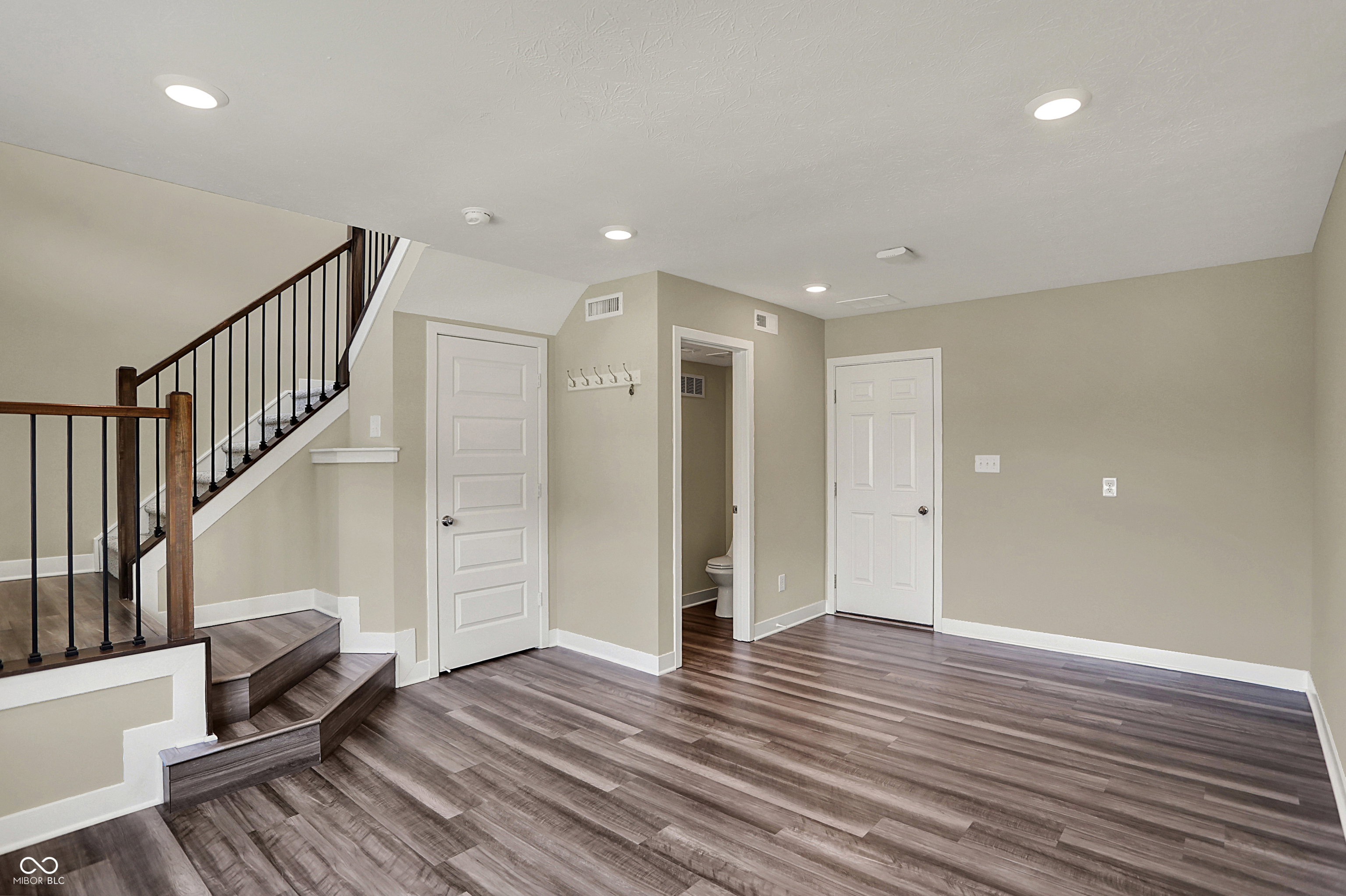 17269 Dallington Street