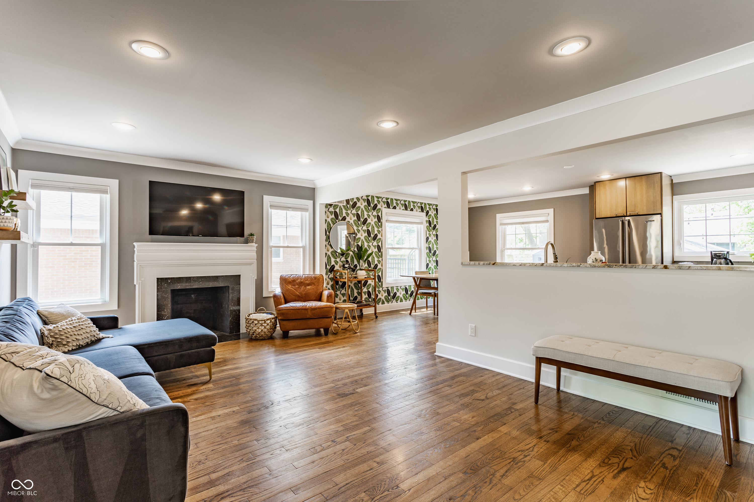 5224 Boulevard Place