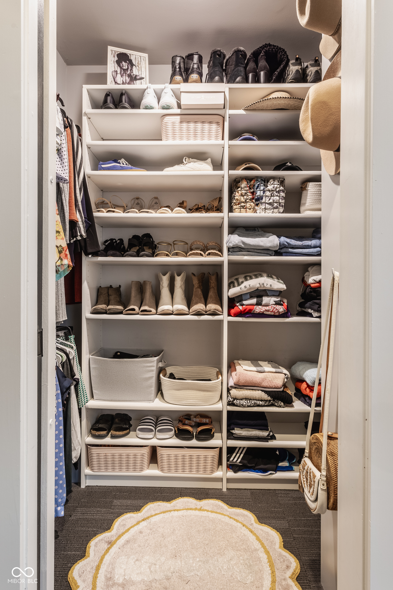 5224 Boulevard Place