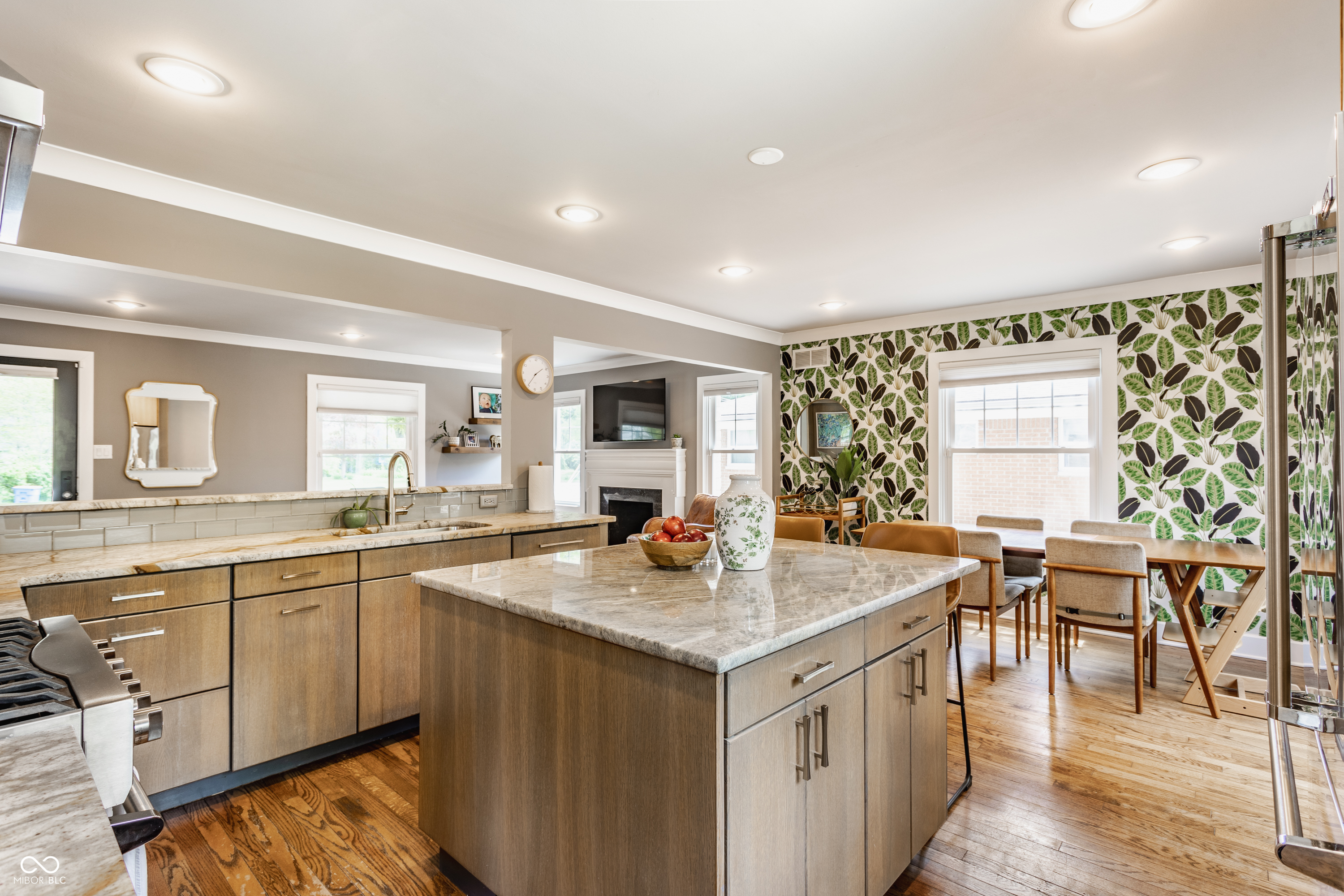 5224 Boulevard Place