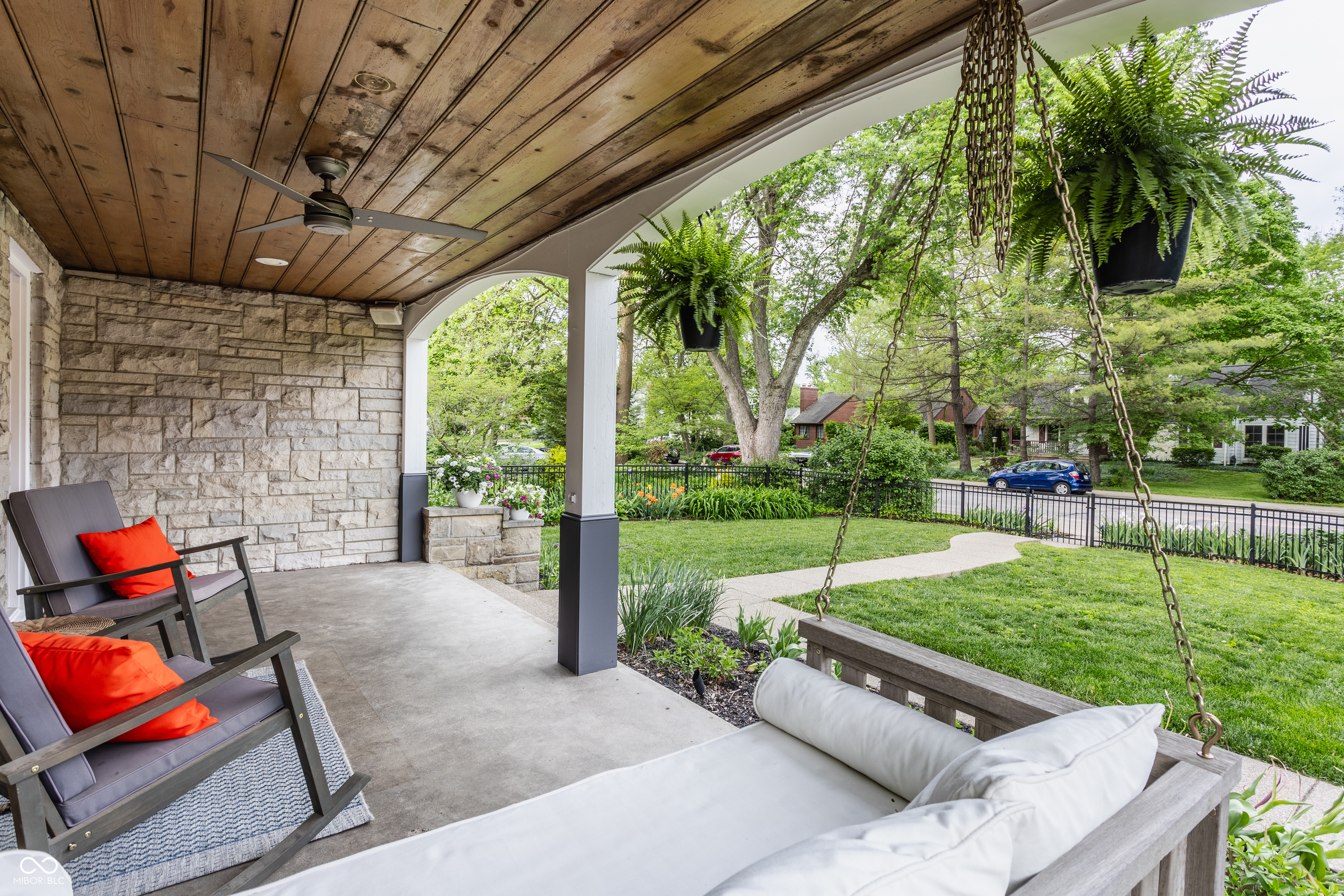 5224 Boulevard Place