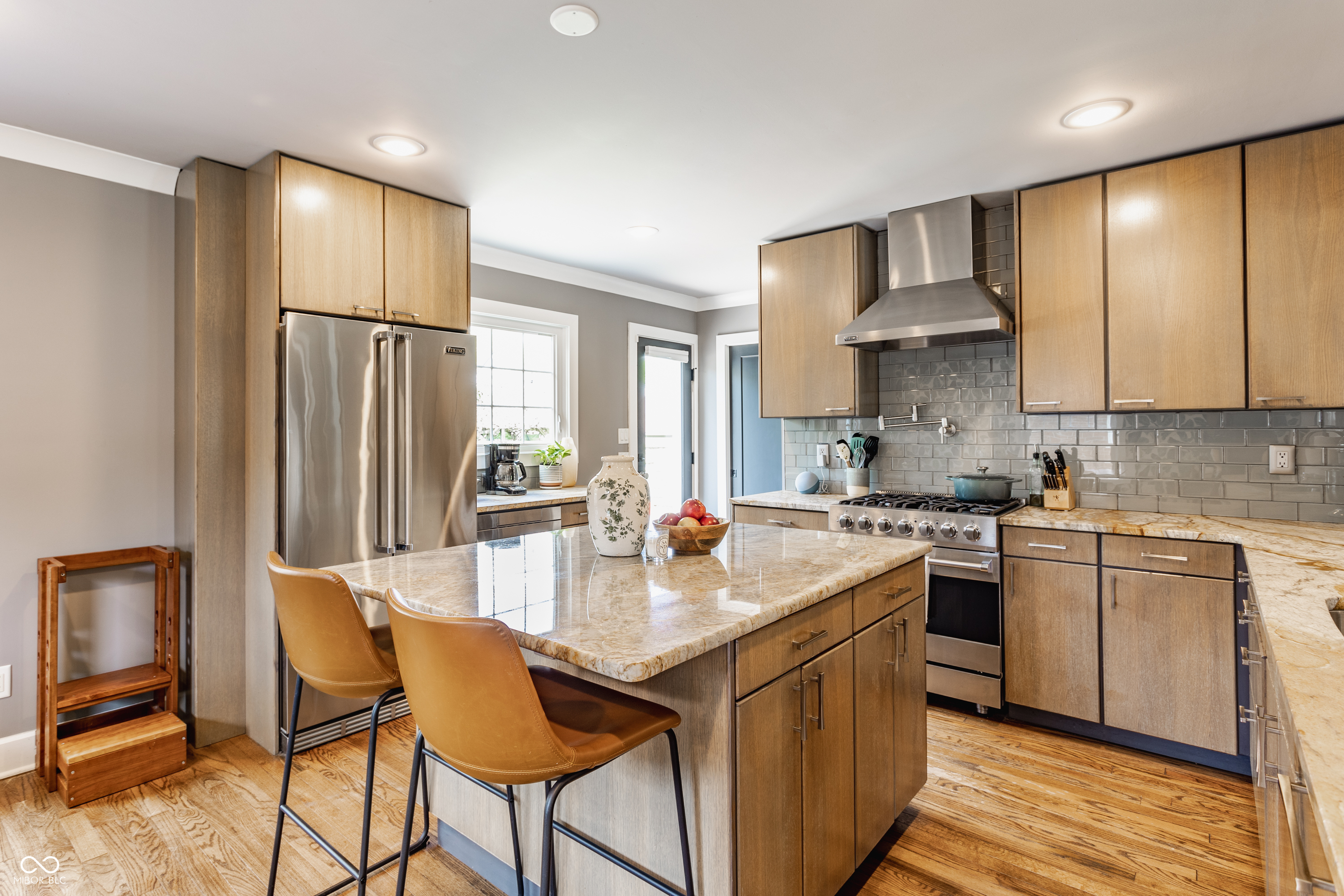 5224 Boulevard Place