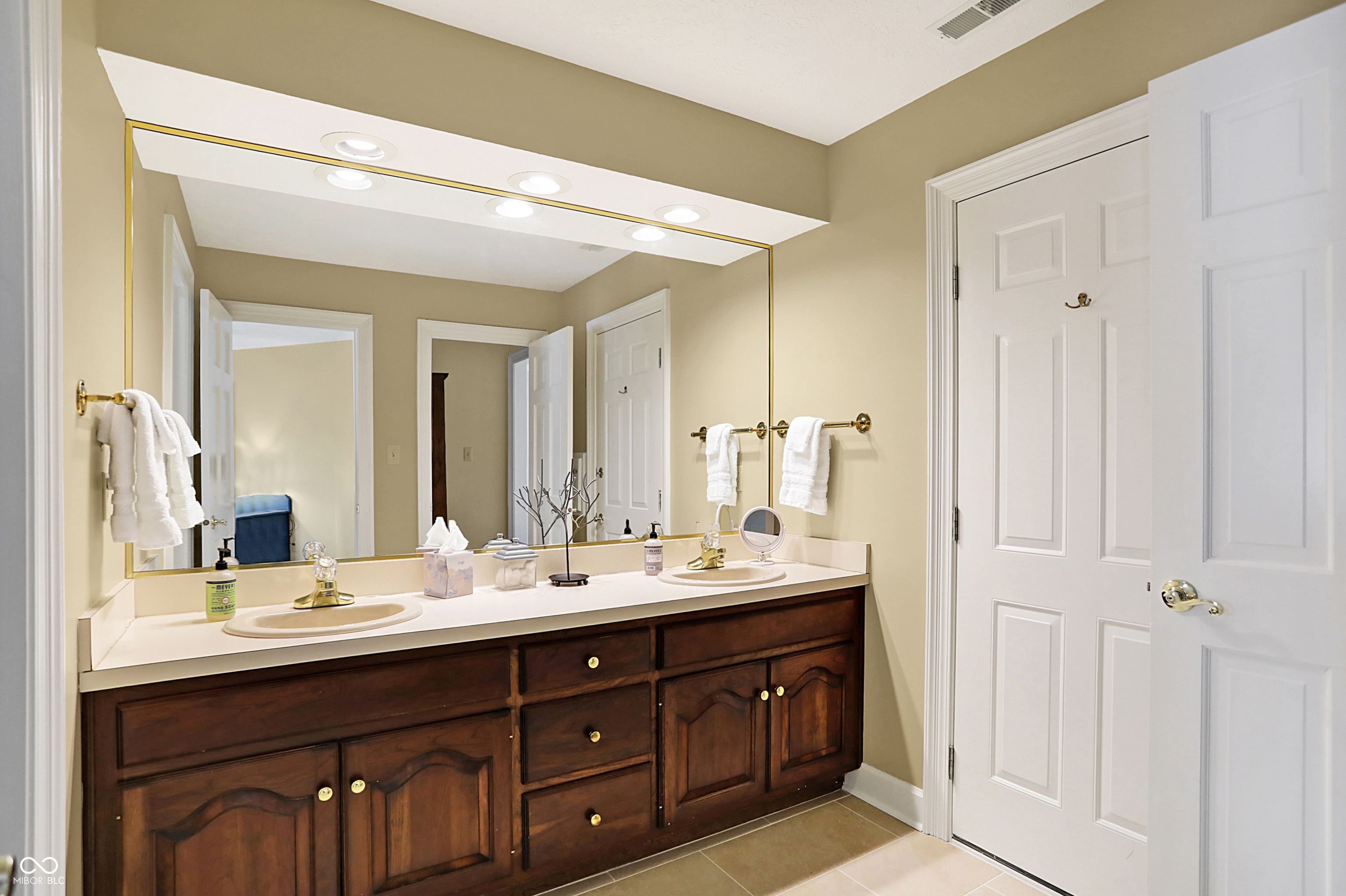 13827 Driftwood Drive