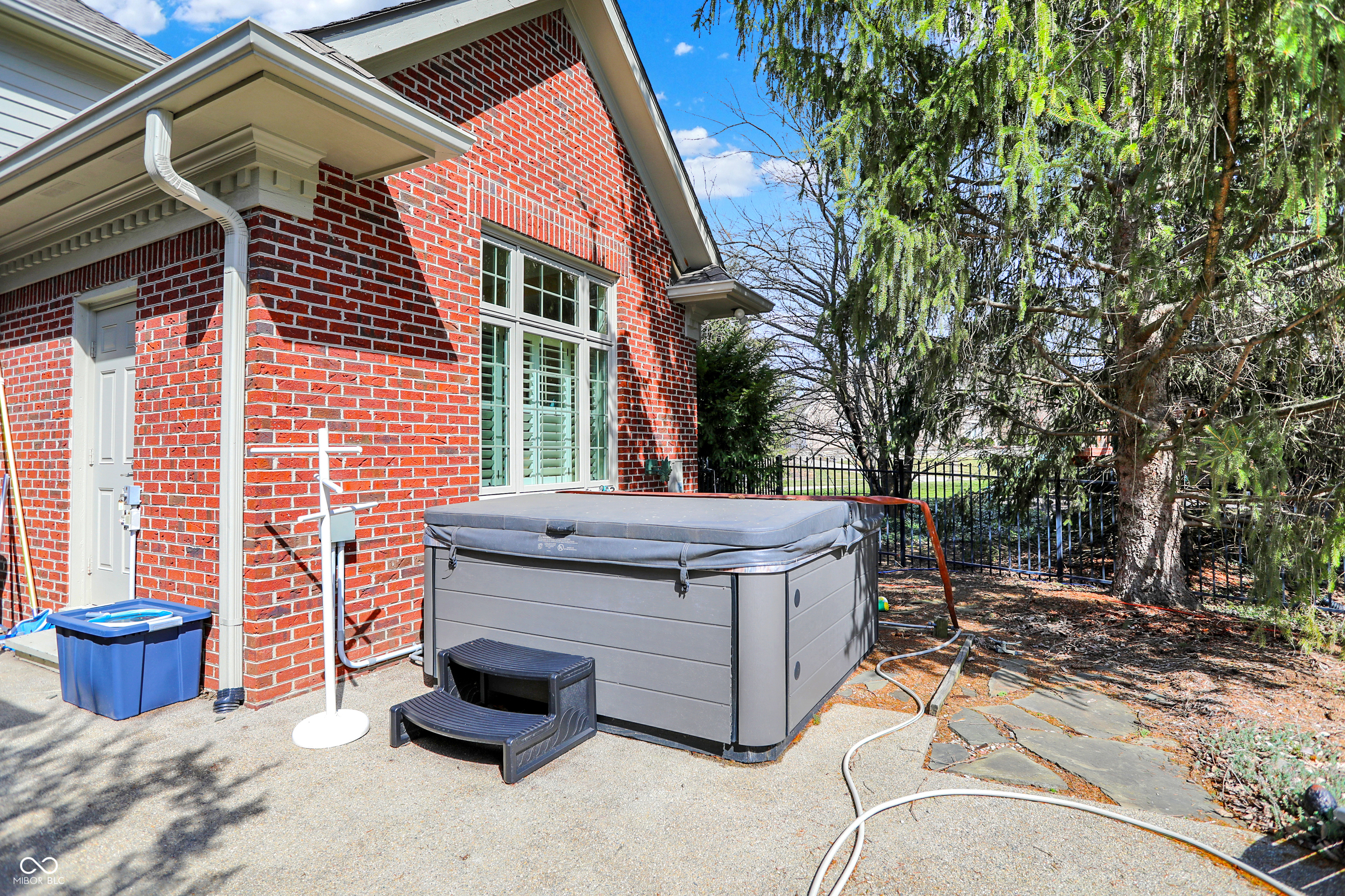 13827 Driftwood Drive