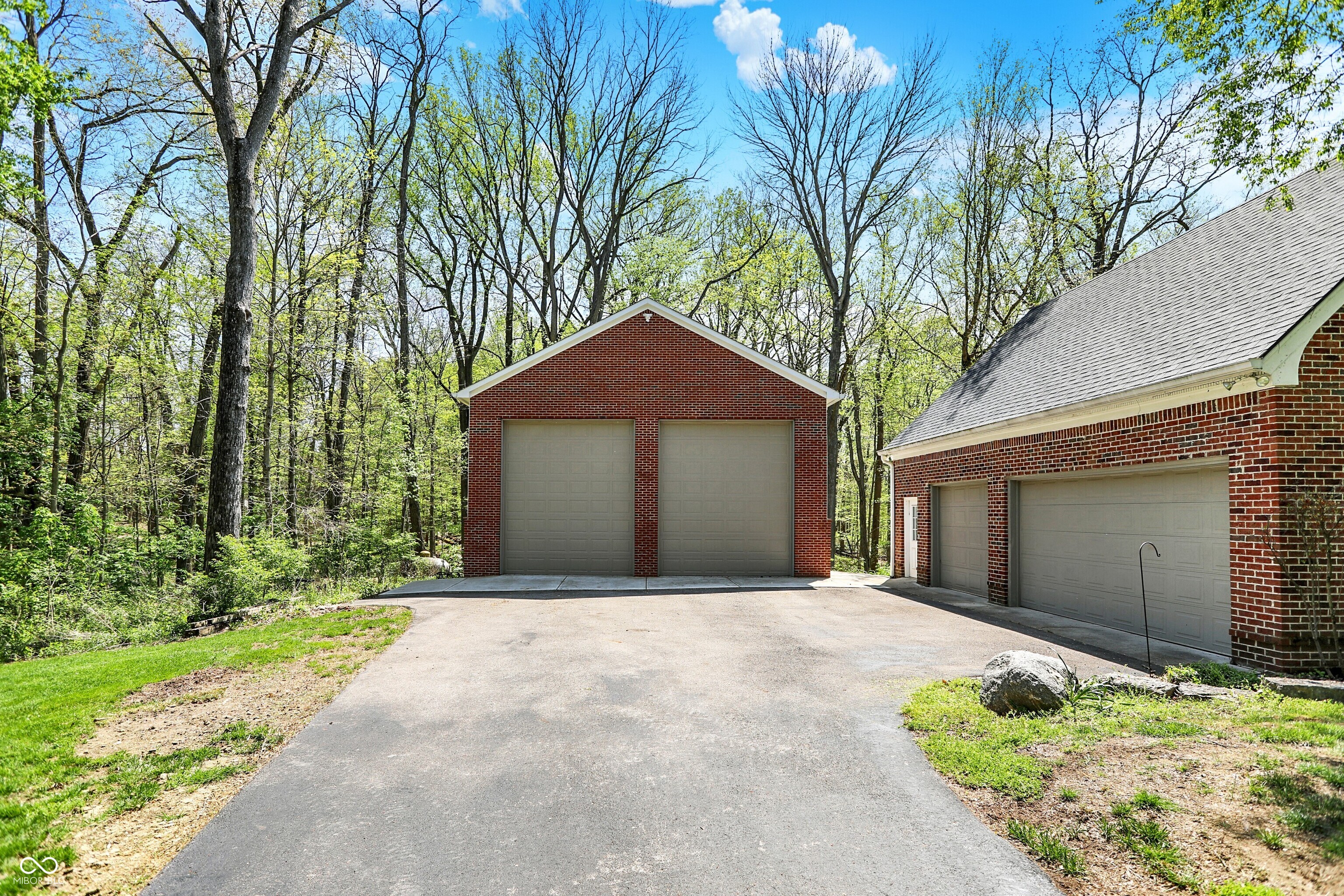 8820 Mud Creek Road