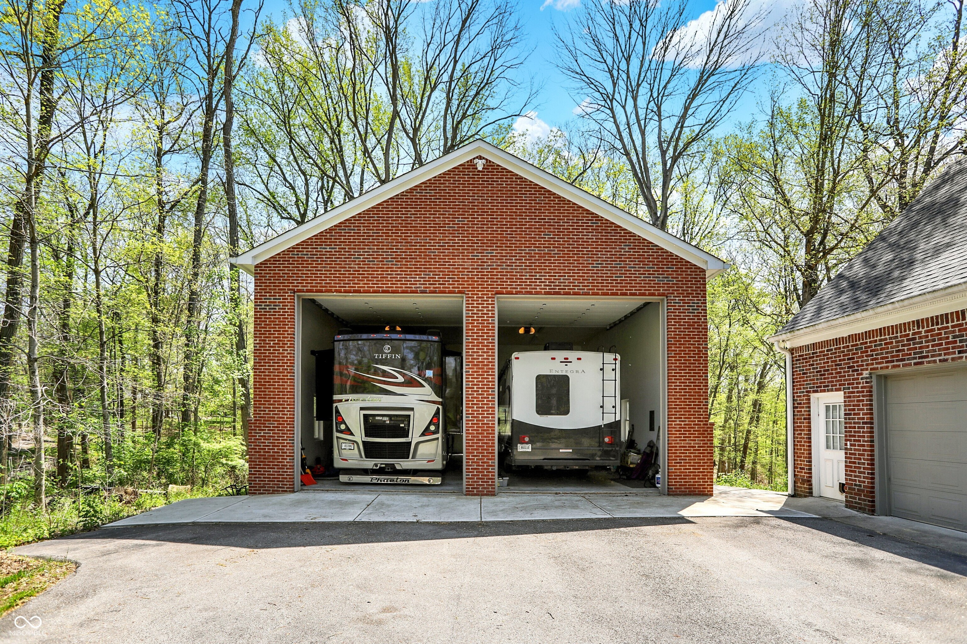 8820 Mud Creek Road