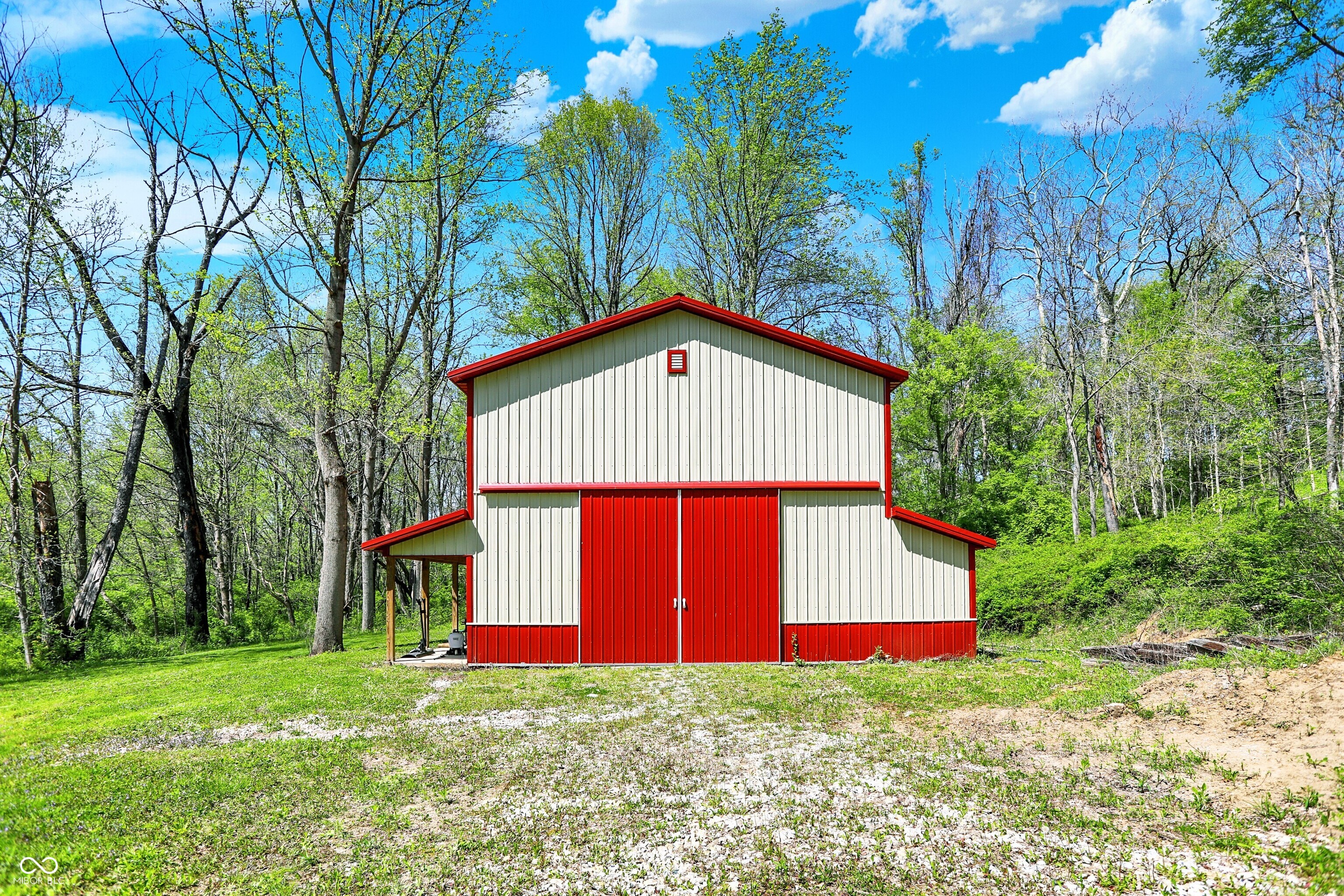 8820 Mud Creek Road