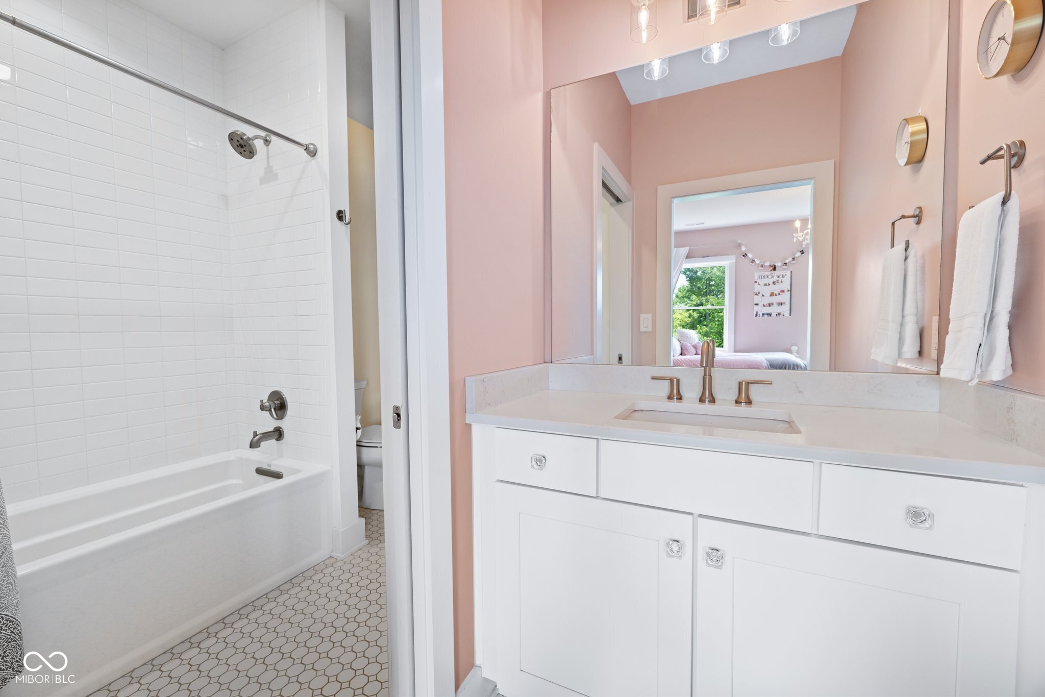 20400 Chatham Hills Boulevard