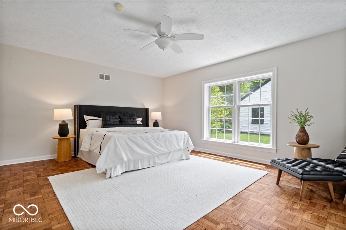 8100 N Meridian Street