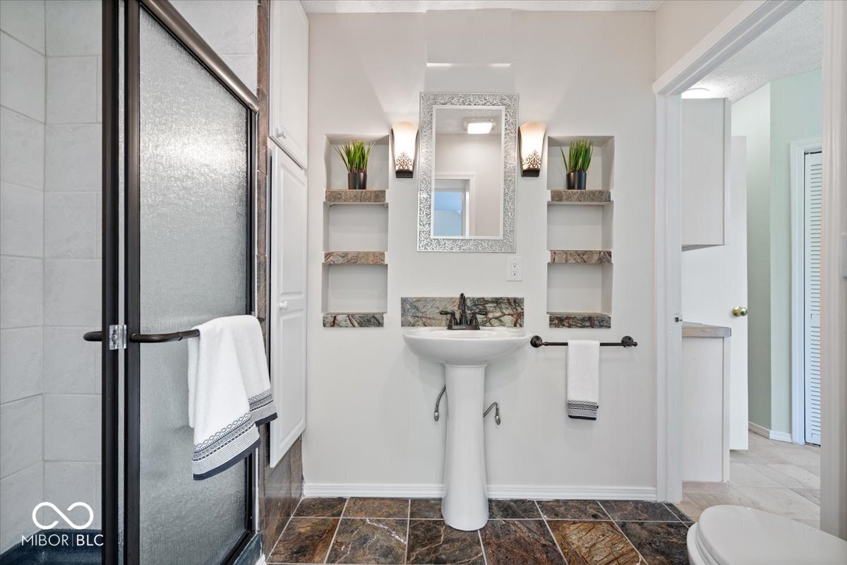 8100 N Meridian Street