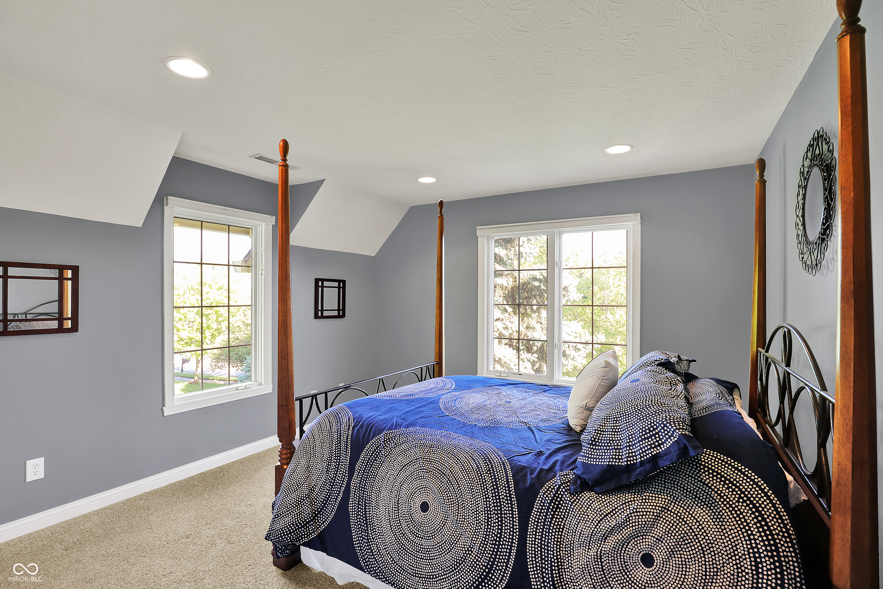 16316 Brookhollow Drive