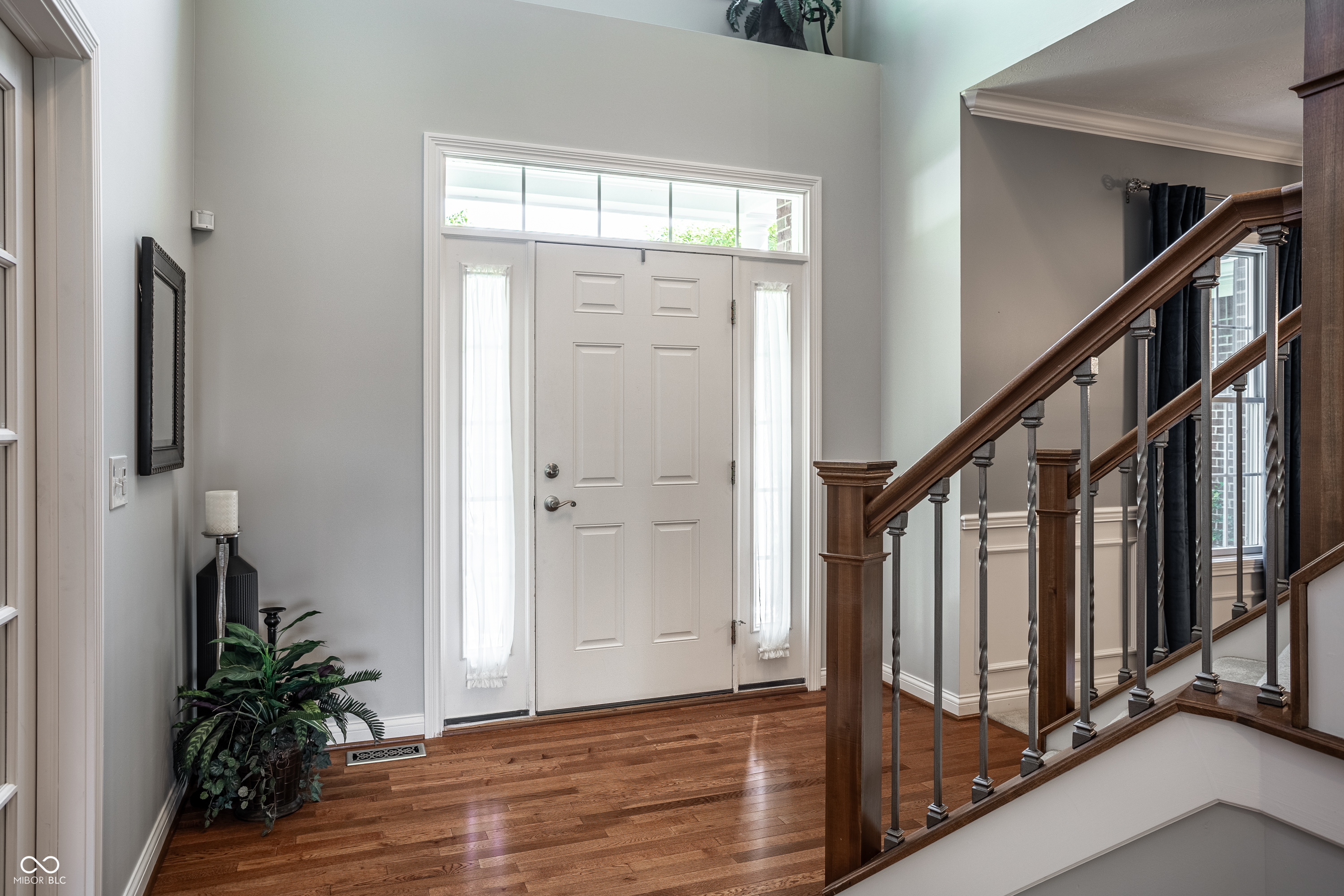 6649 Braemar Avenue S