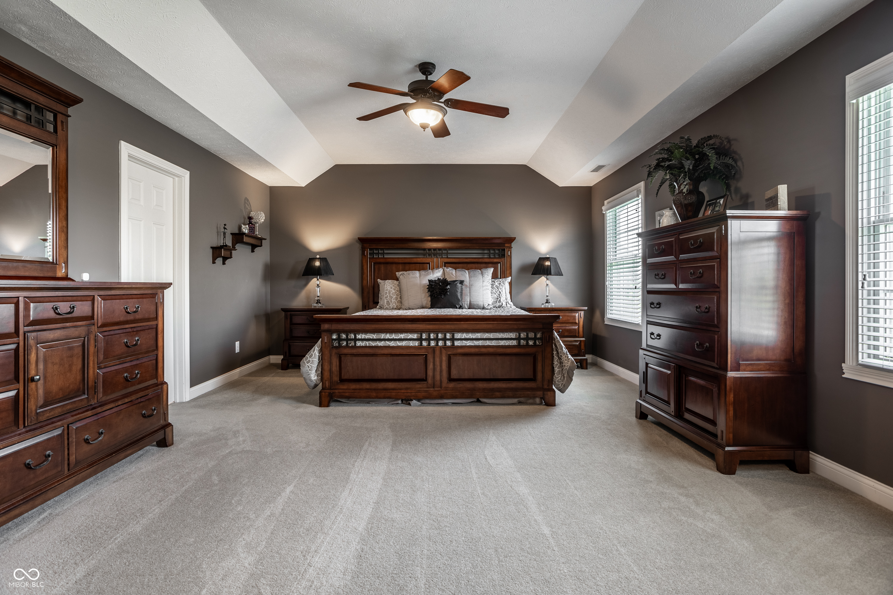 6649 Braemar Avenue S