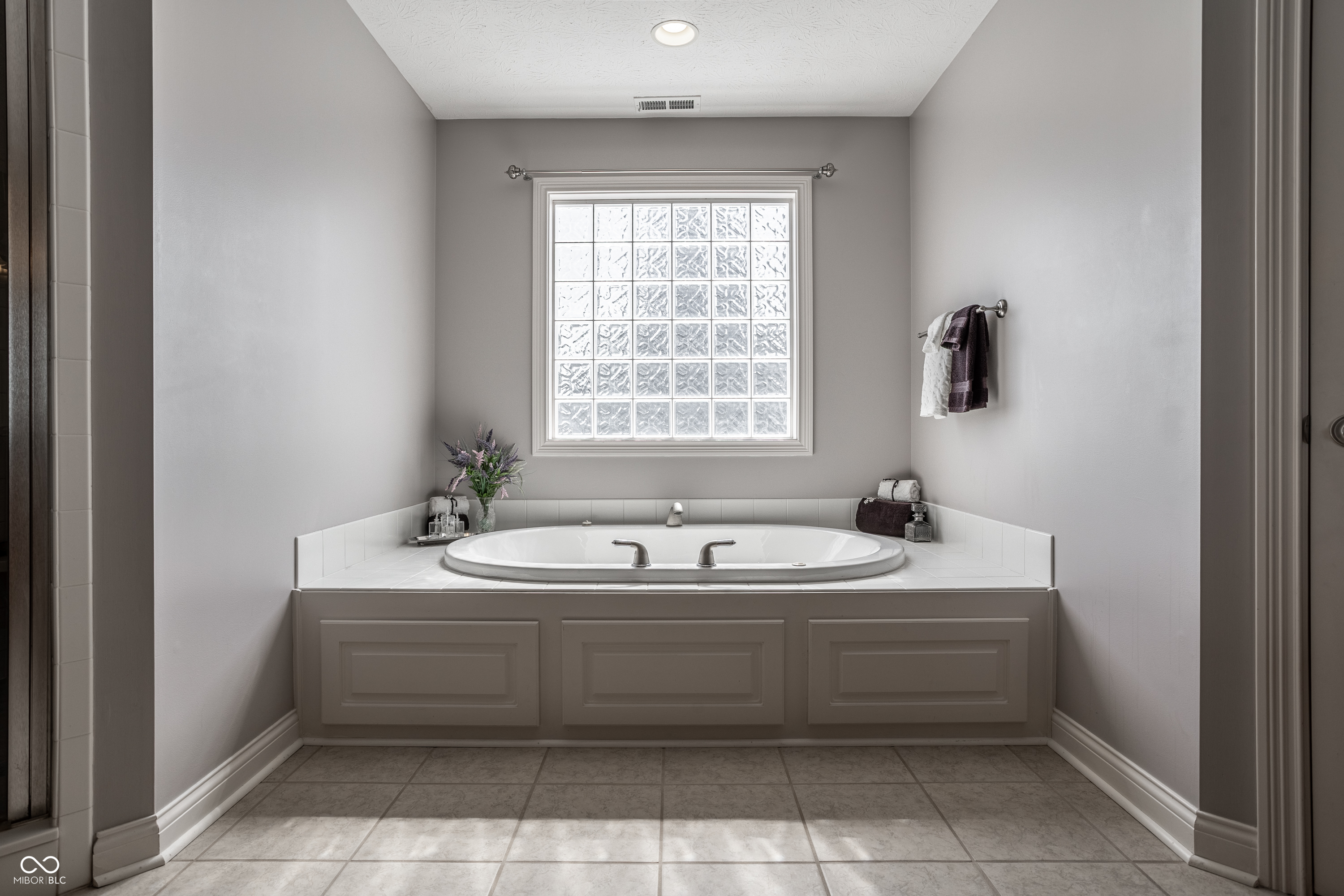 6649 Braemar Avenue S