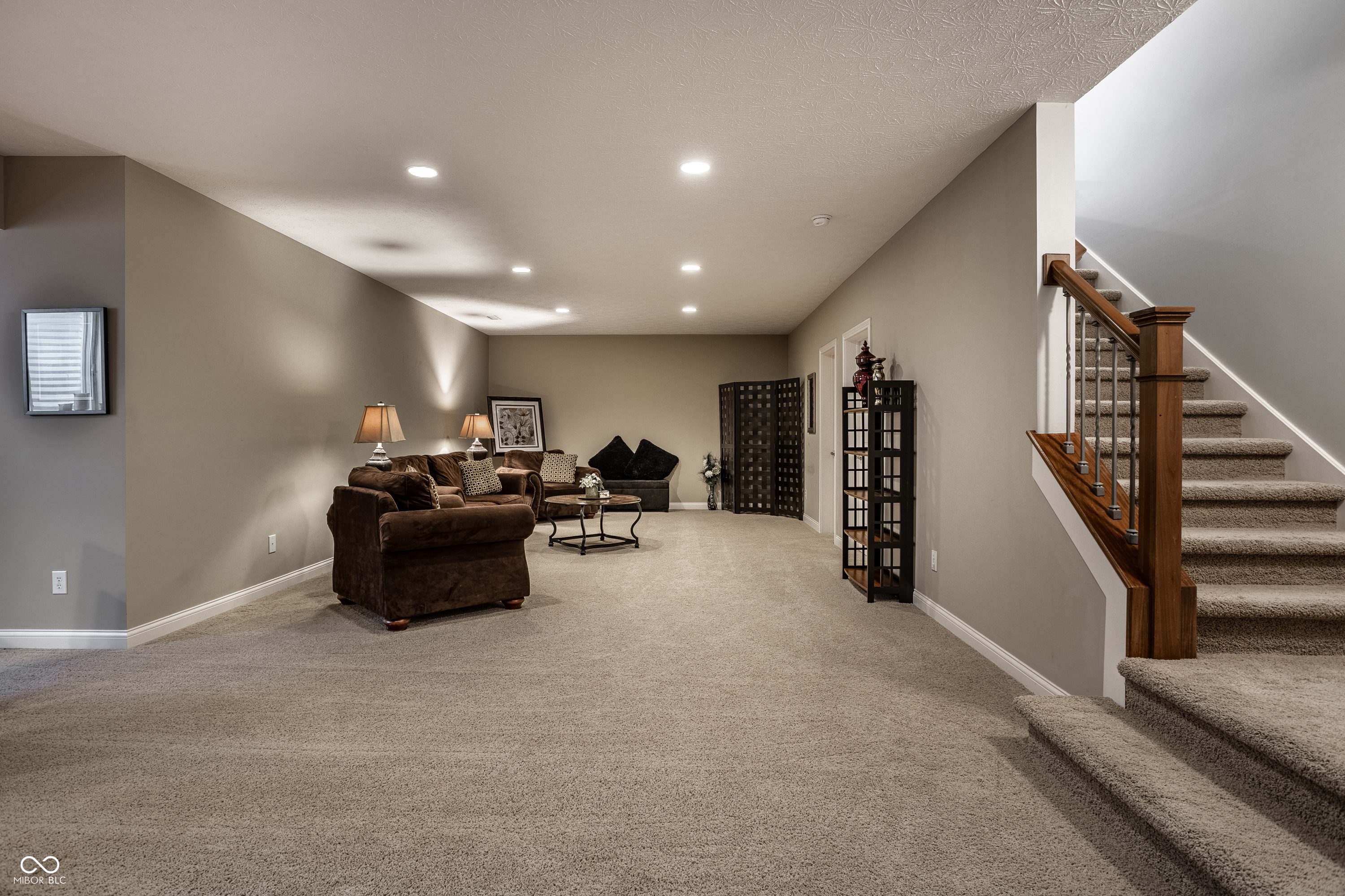 6649 Braemar Avenue S