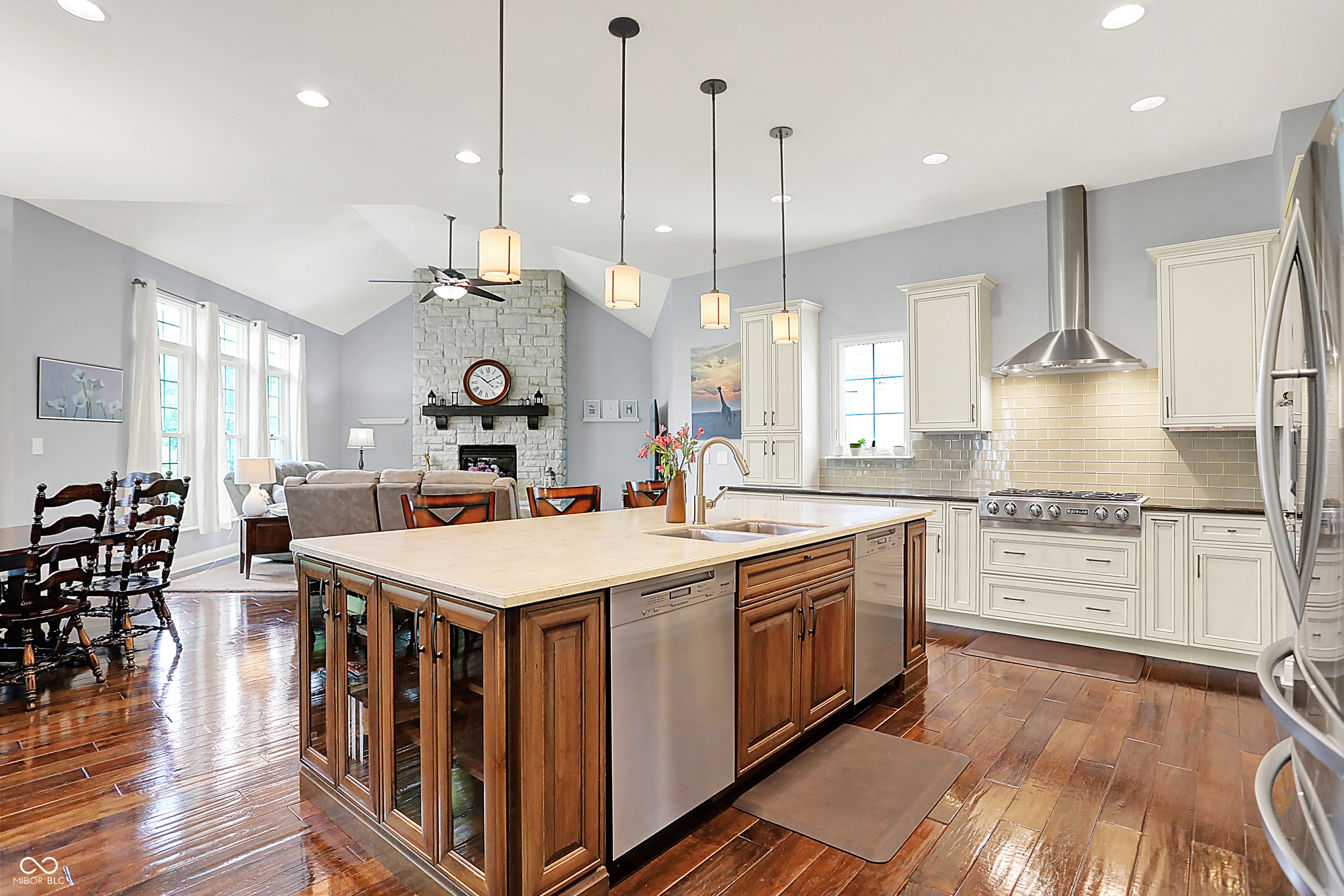 2535 Dawn Ridge Drive