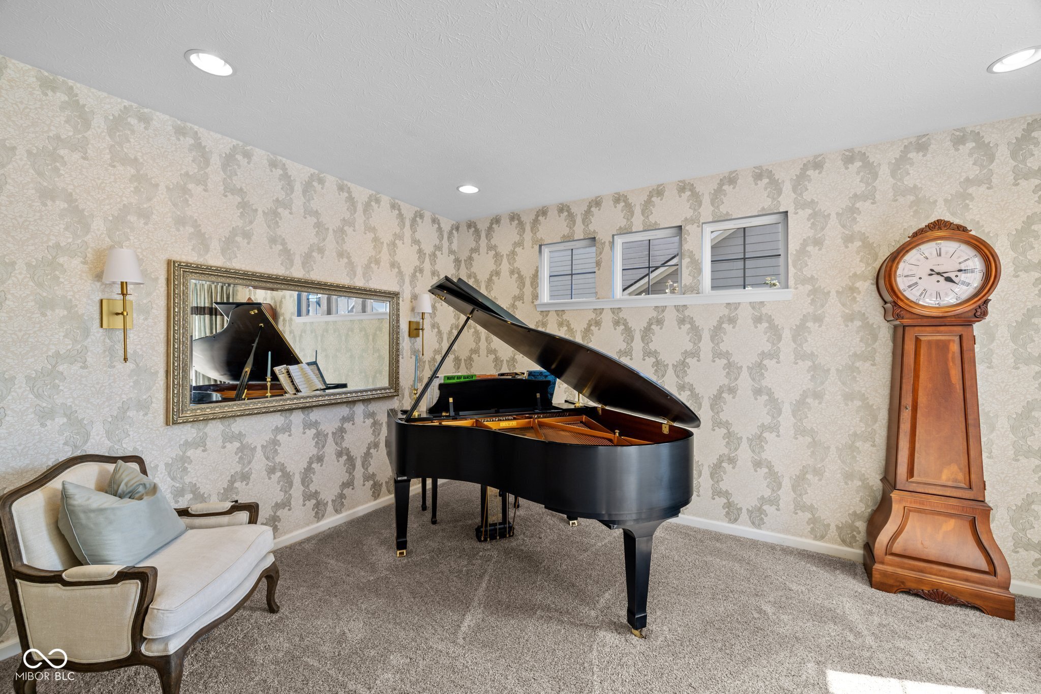 15047 Glenmoor Circle