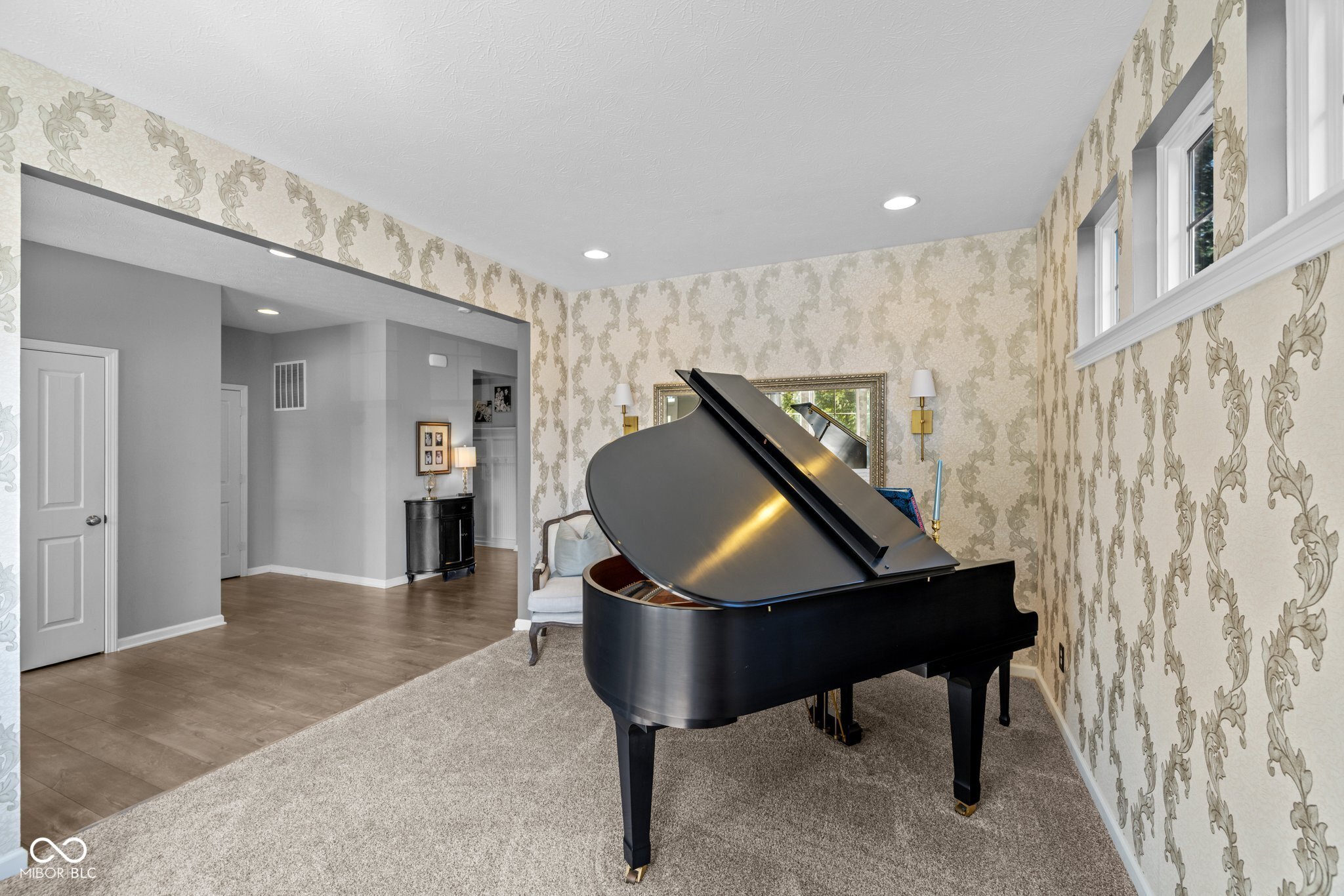 15047 Glenmoor Circle