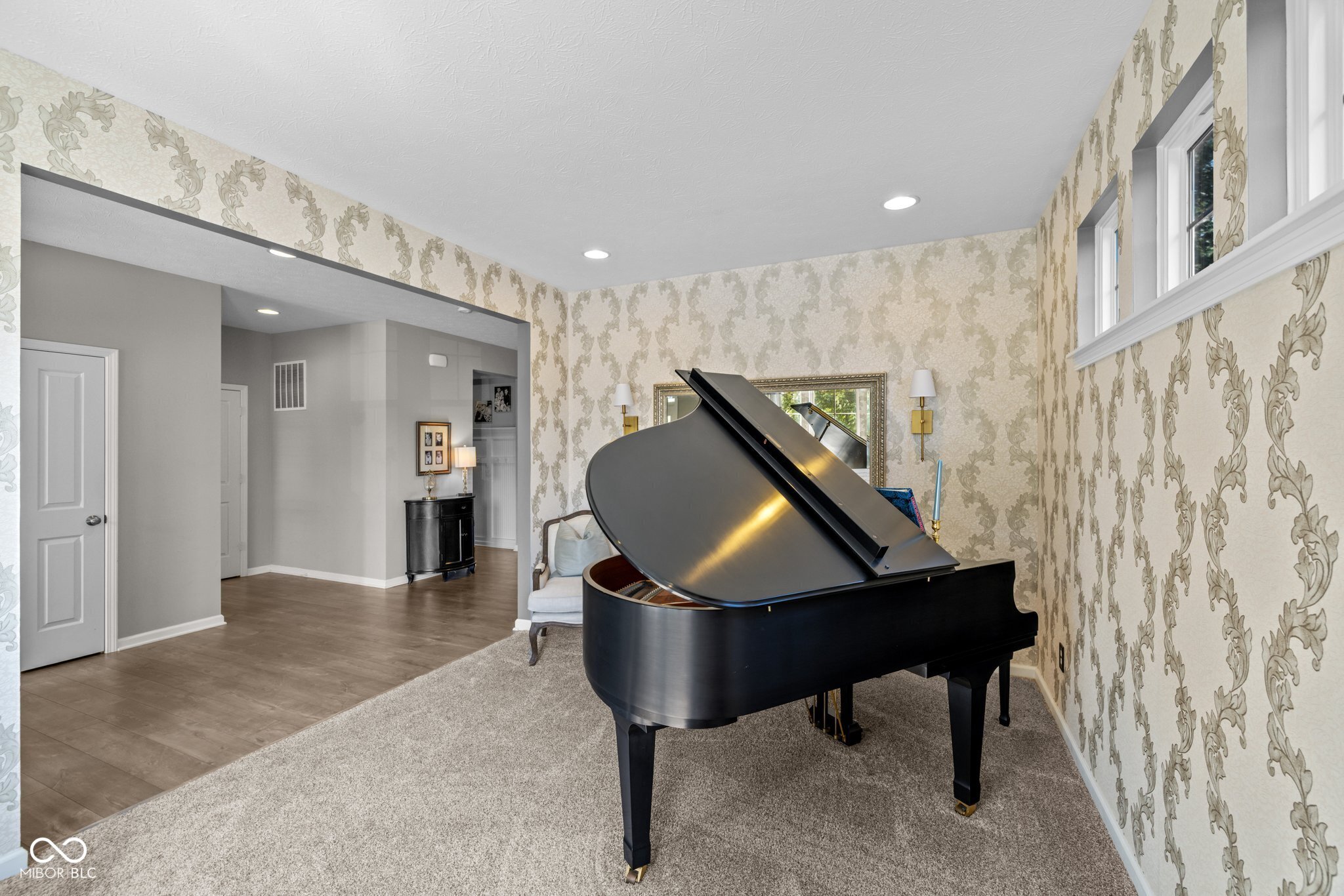 15047 Glenmoor Circle