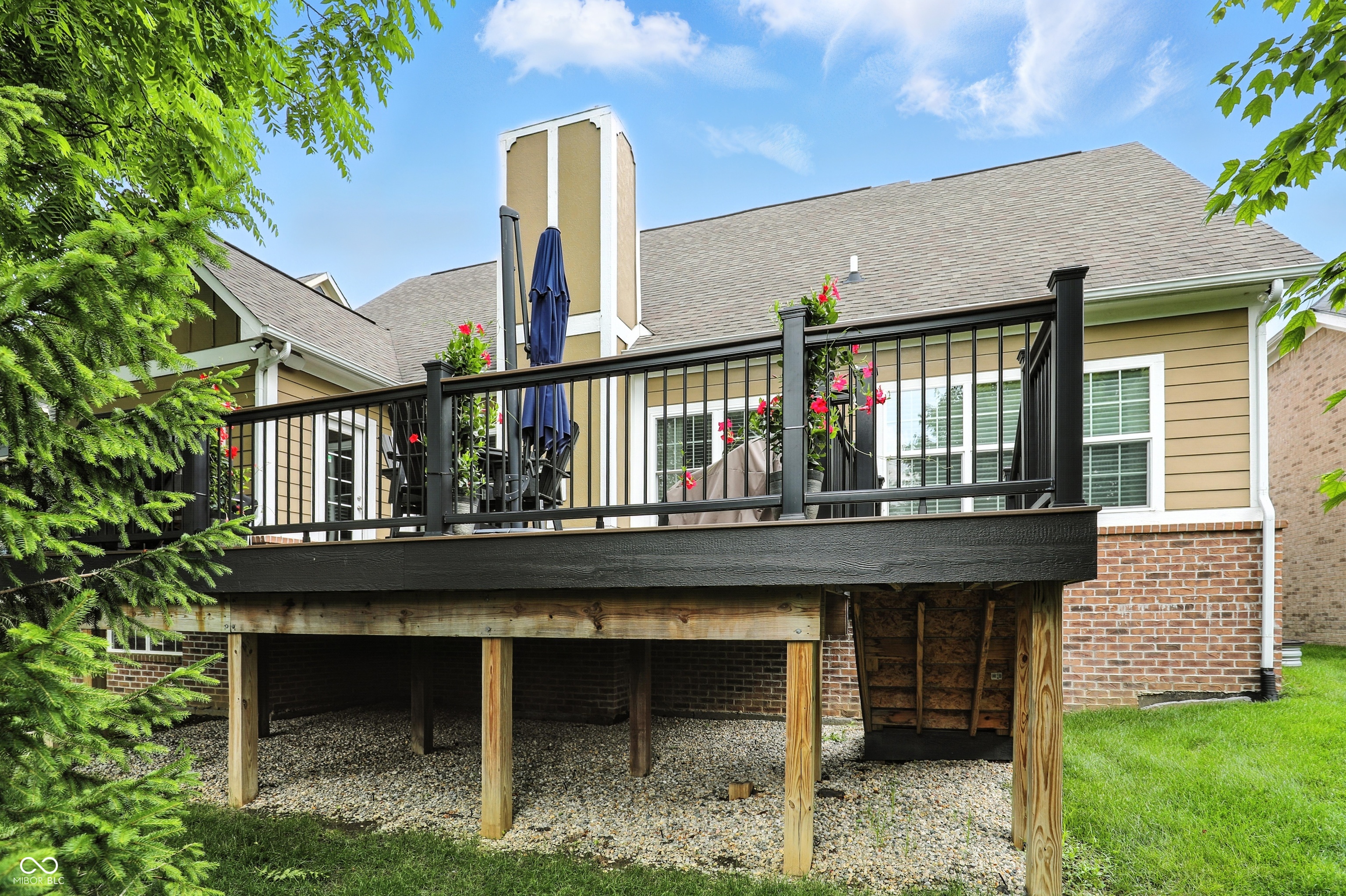 15410 Mission Hills Drive